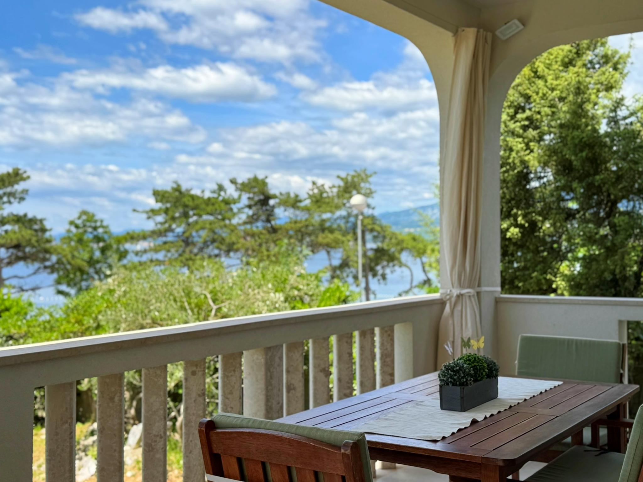Ferienwohnung in 1. Reihe zum Meer mit Klima, Garten u. Meerblick