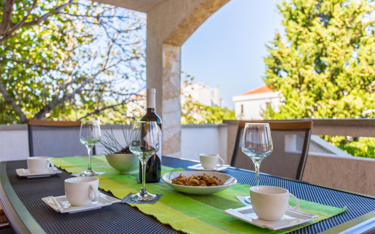 Ferienwohnung mit Swimmingpool in Silo - nur 150m zum Badestrand