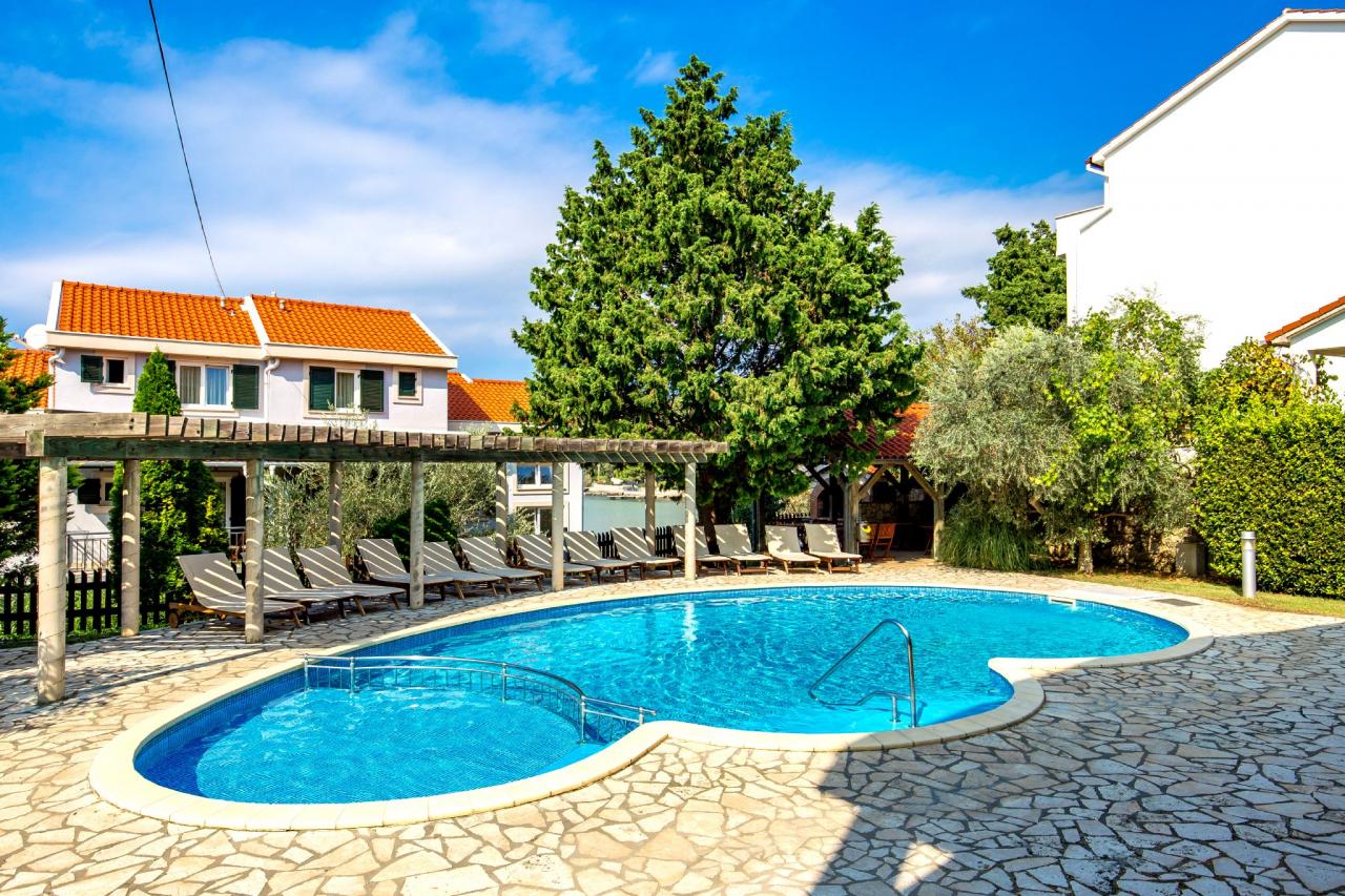 Zum Strand 40 m - Urlaubsunterkunft mit Pool - 48 m², Klima, Meerblick