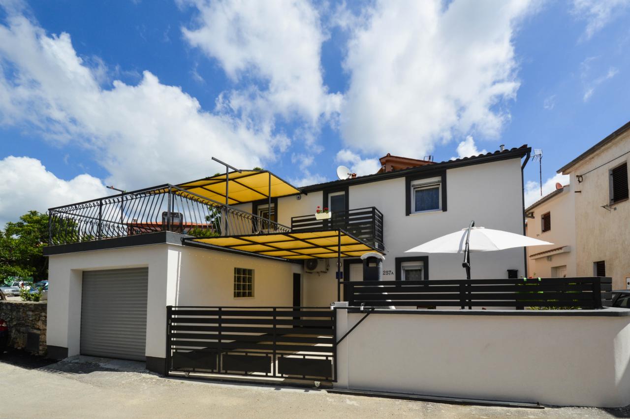 Für Familien - Haus für 4-5 Pers. mit Klima, Sat-Tv und Grill