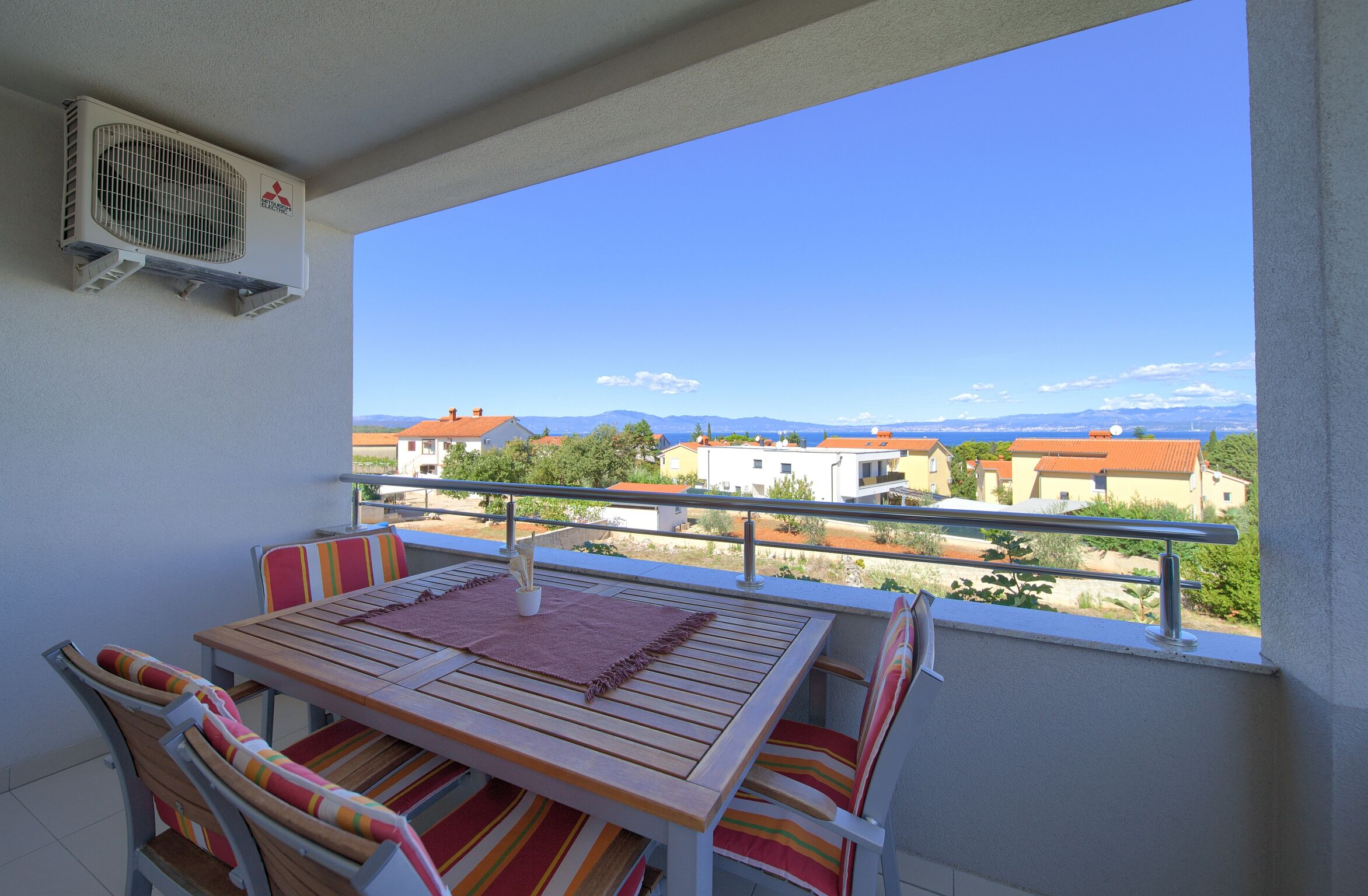 Klimatisierte 4 Personen-Ferienwohnung in Malinska-Zidarici