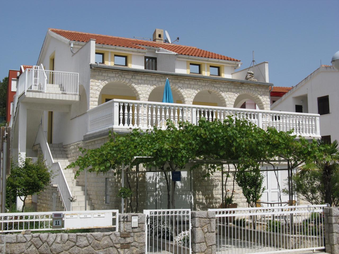 20 m² Studiowohnung mit Klima nur 250m vom Strand in Krk