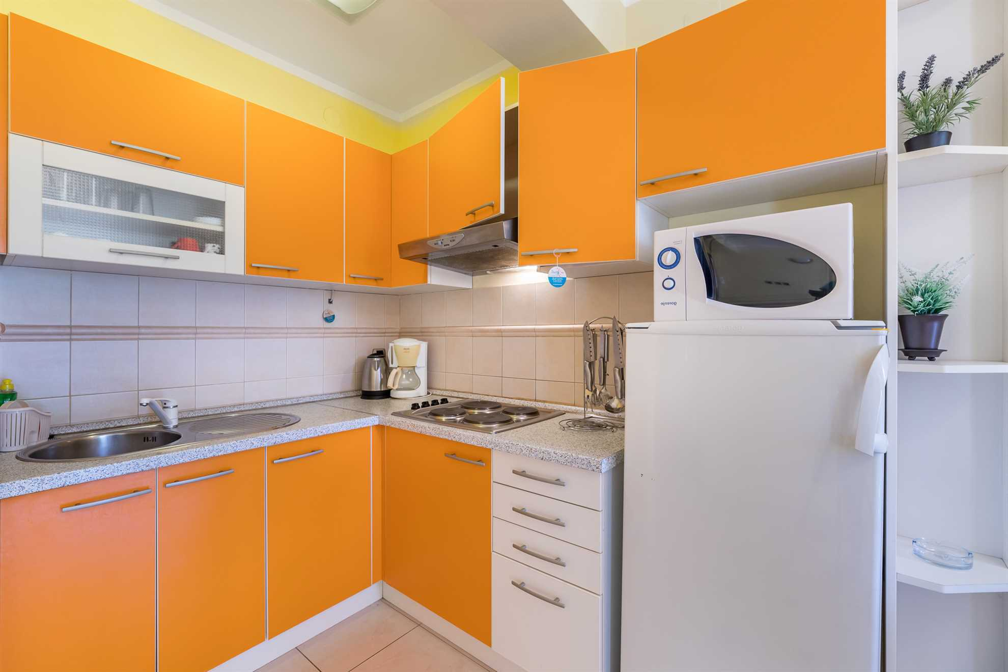 Schöne Wohnung (4-6 Personen) mit Klimaanlage und Sat-TV
