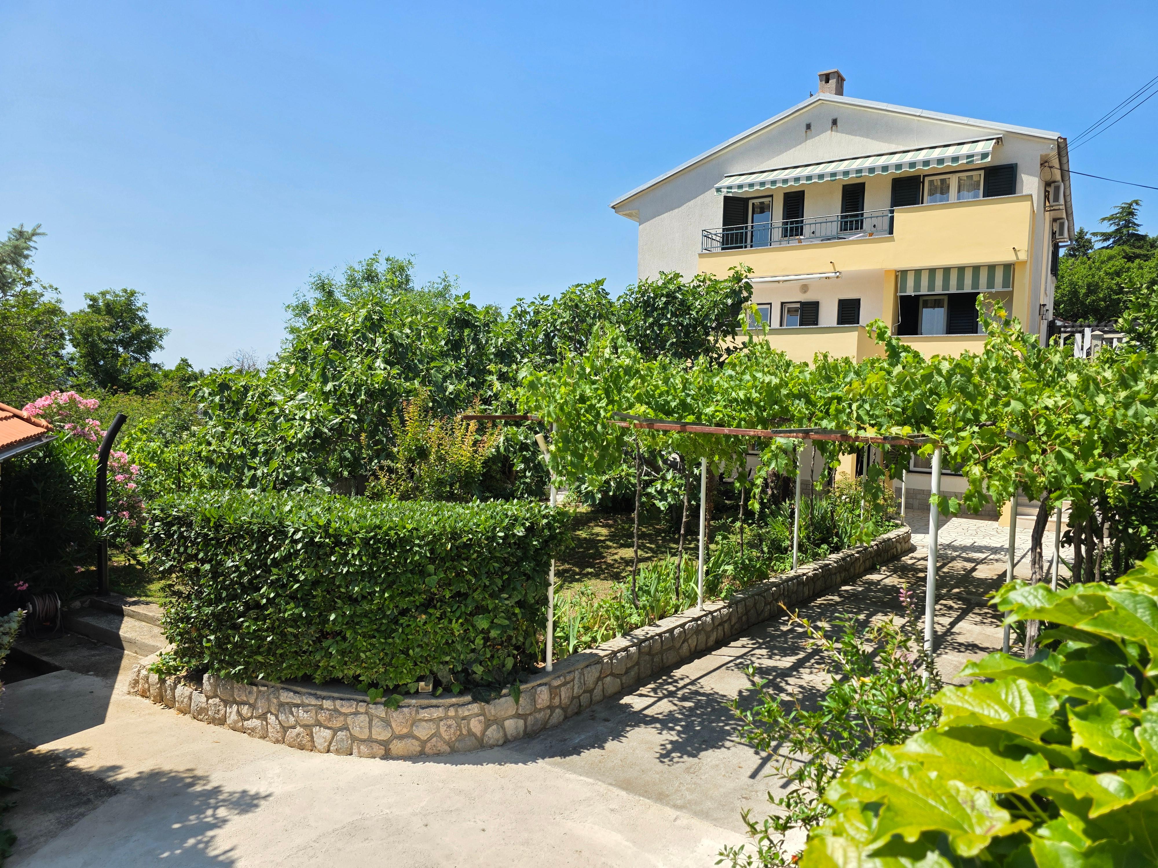 Urlaubsunterkunft für 4-6 Pers. in Novi Vinodolski