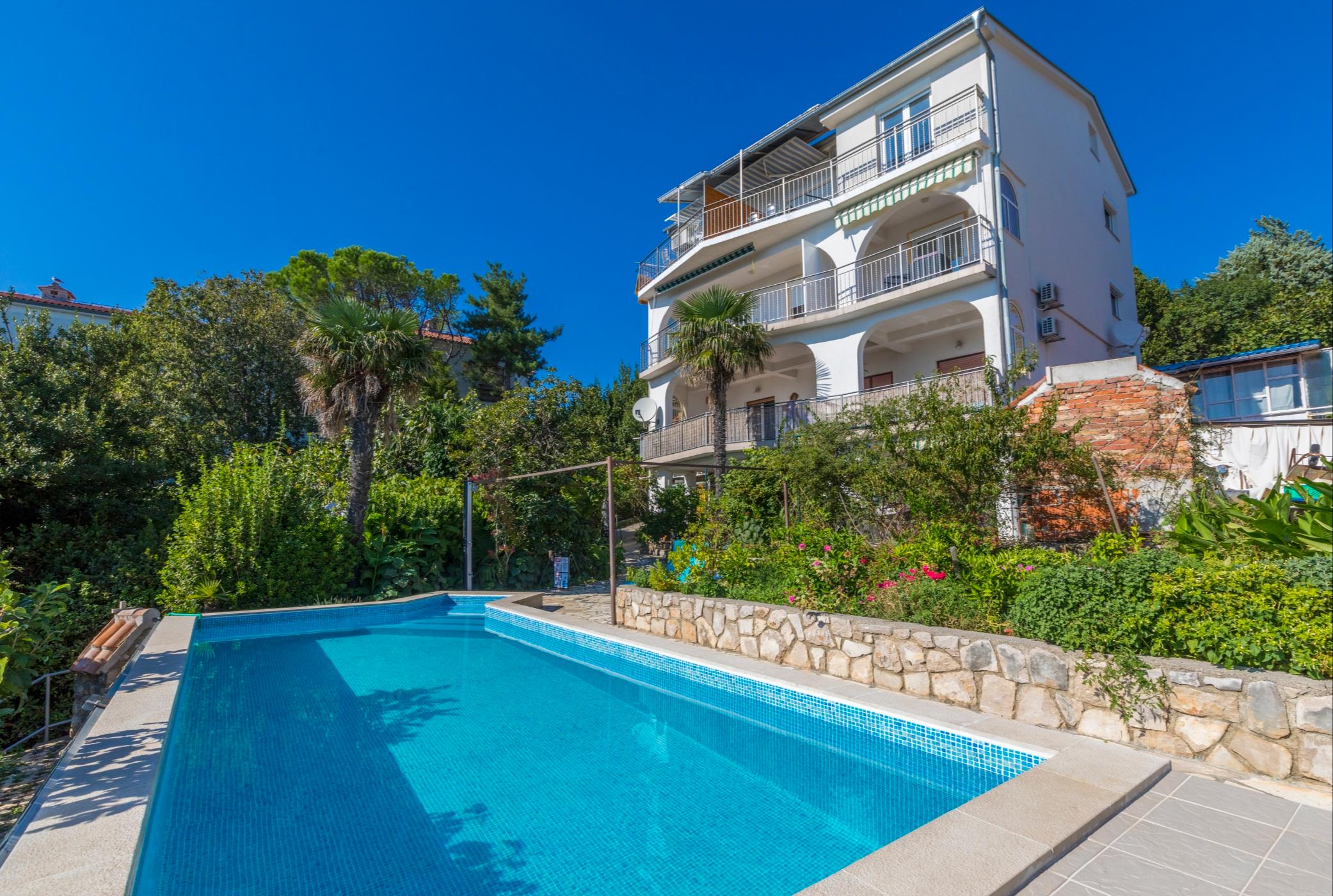 Studio - Fewo für 2 Personen mit Swimmingpool und strandnah
