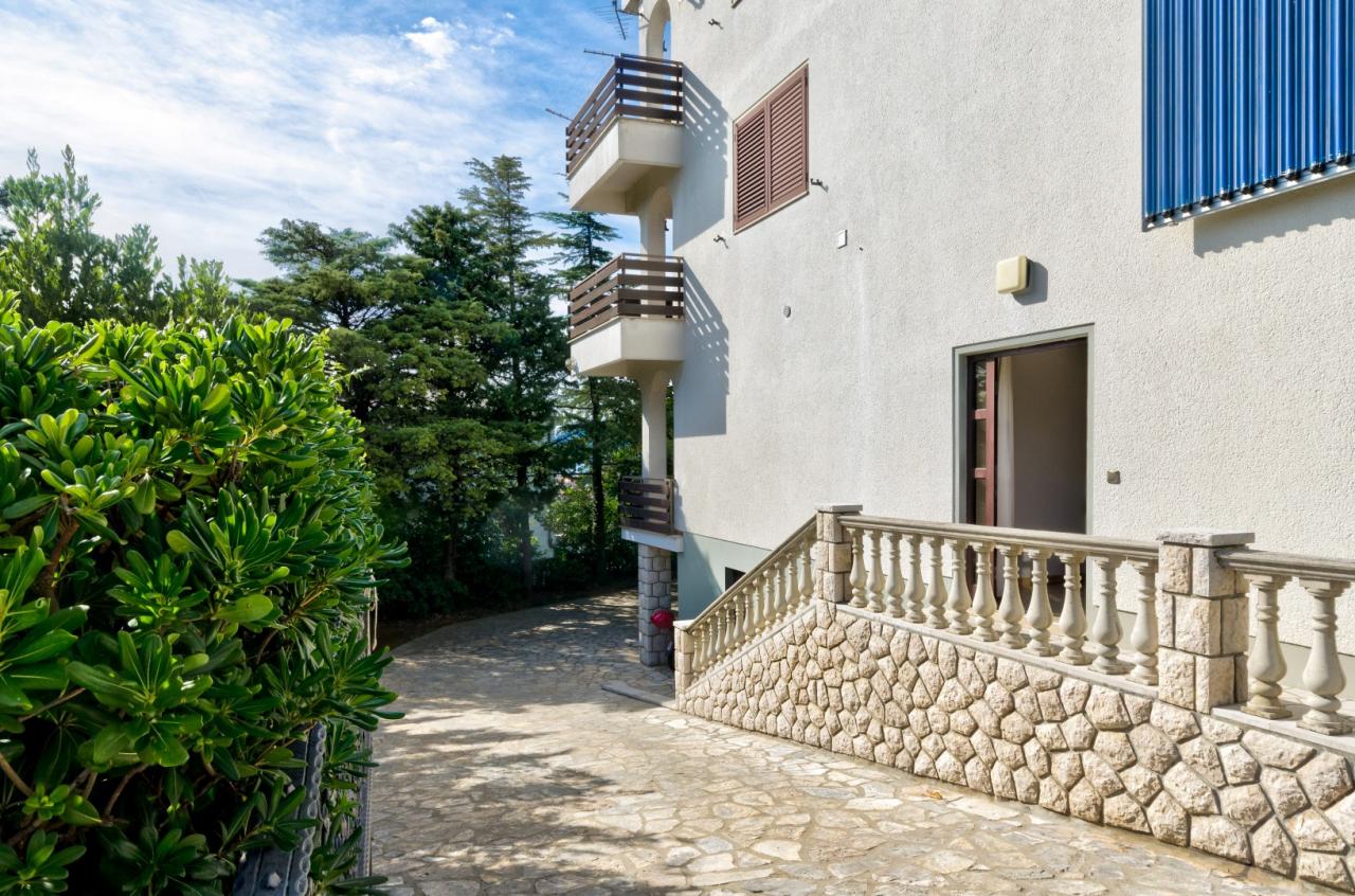 Studio für 2 Pers. - Klima, Sat-TV, Garten - eigene Terrasse