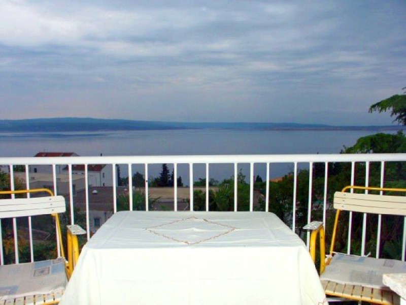 Kleines 18 m² Urlaubsobjekt für 2 Pers. mit Meerblick im 1.OG, Grill