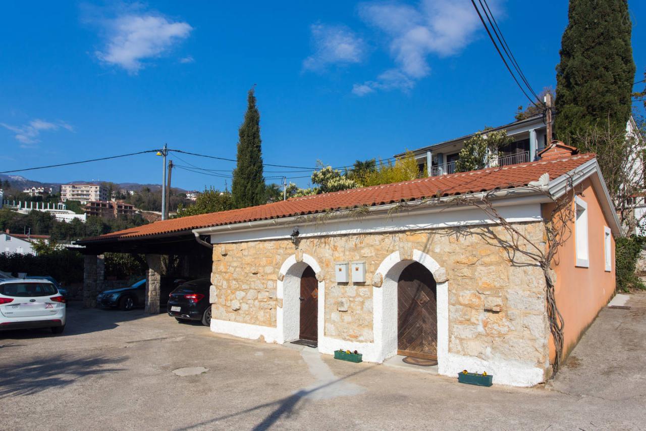 Bungalow für 2 Personen mit Klima, WLAN und Garten