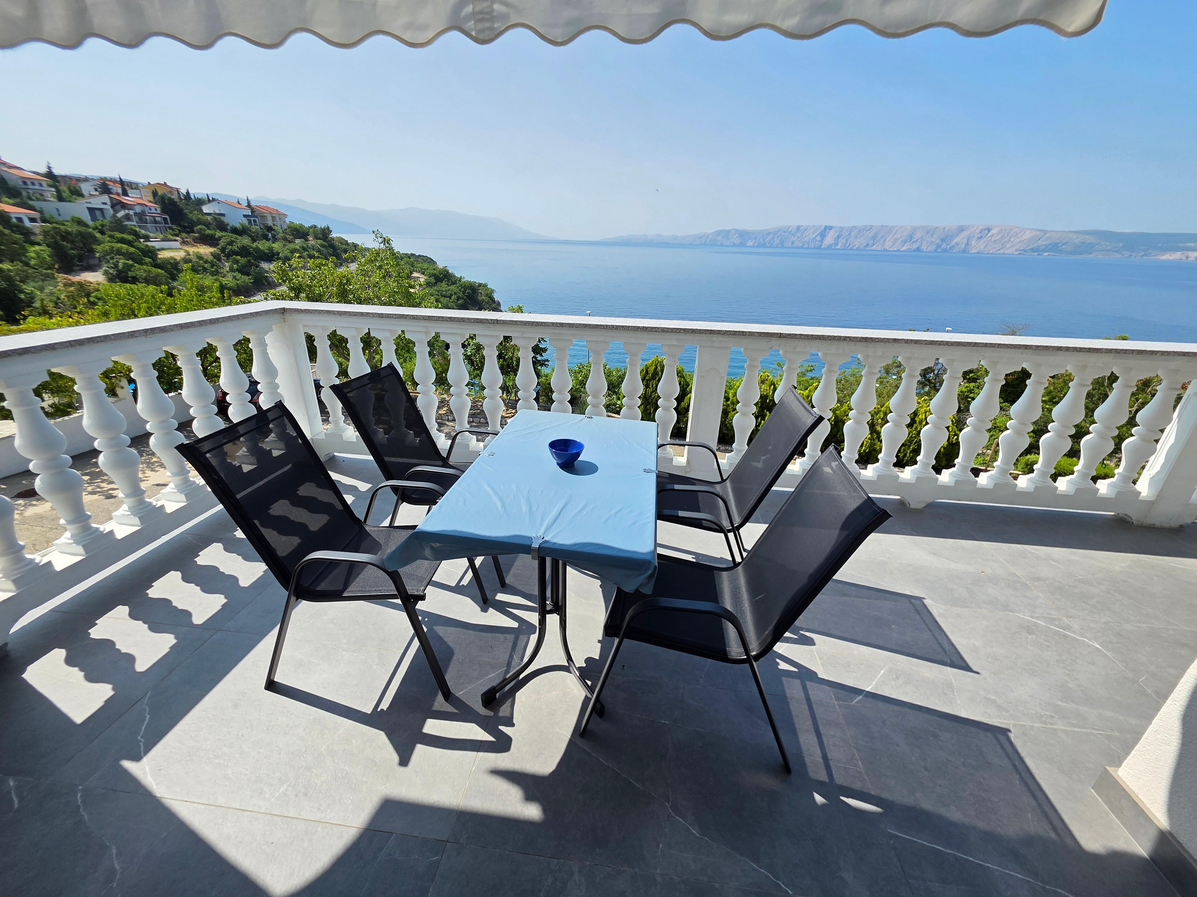 Ferienwohnung mit Meerblick, 150 m vom Meer
