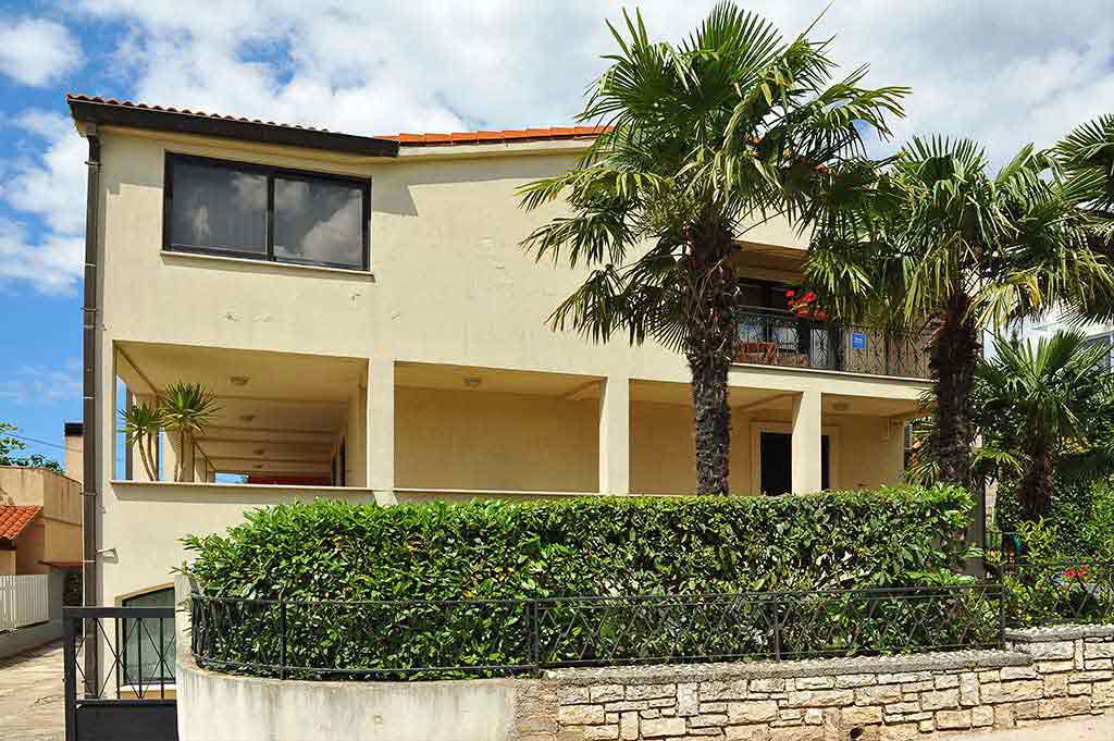 Ideal für Zwei - Studioapartment mit Klima, Sat-Tv, WLAN & Balkon