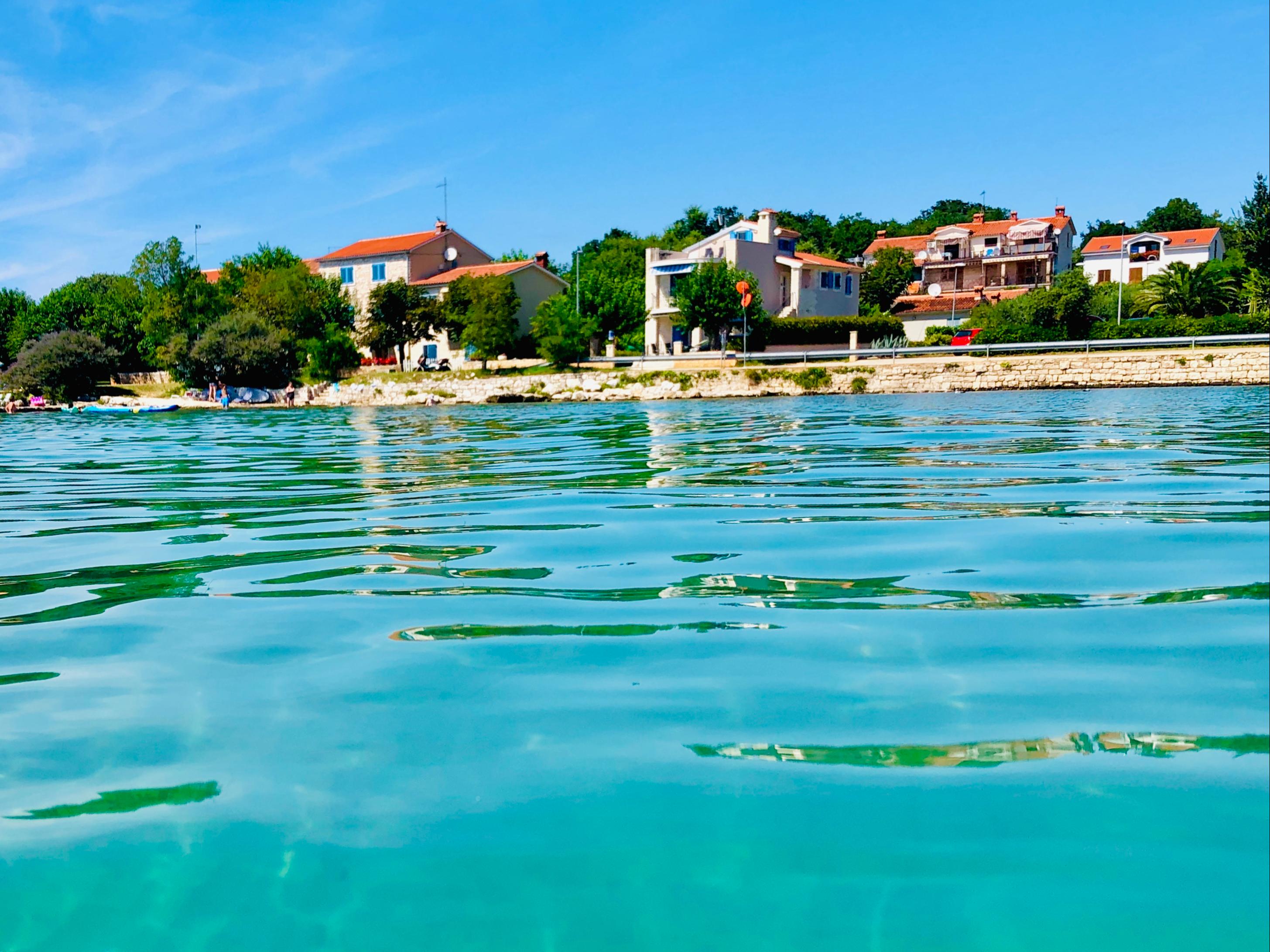 Urlaub direkt am Meer, Fewo für 2-4 Personen mit Klima & Meerblick