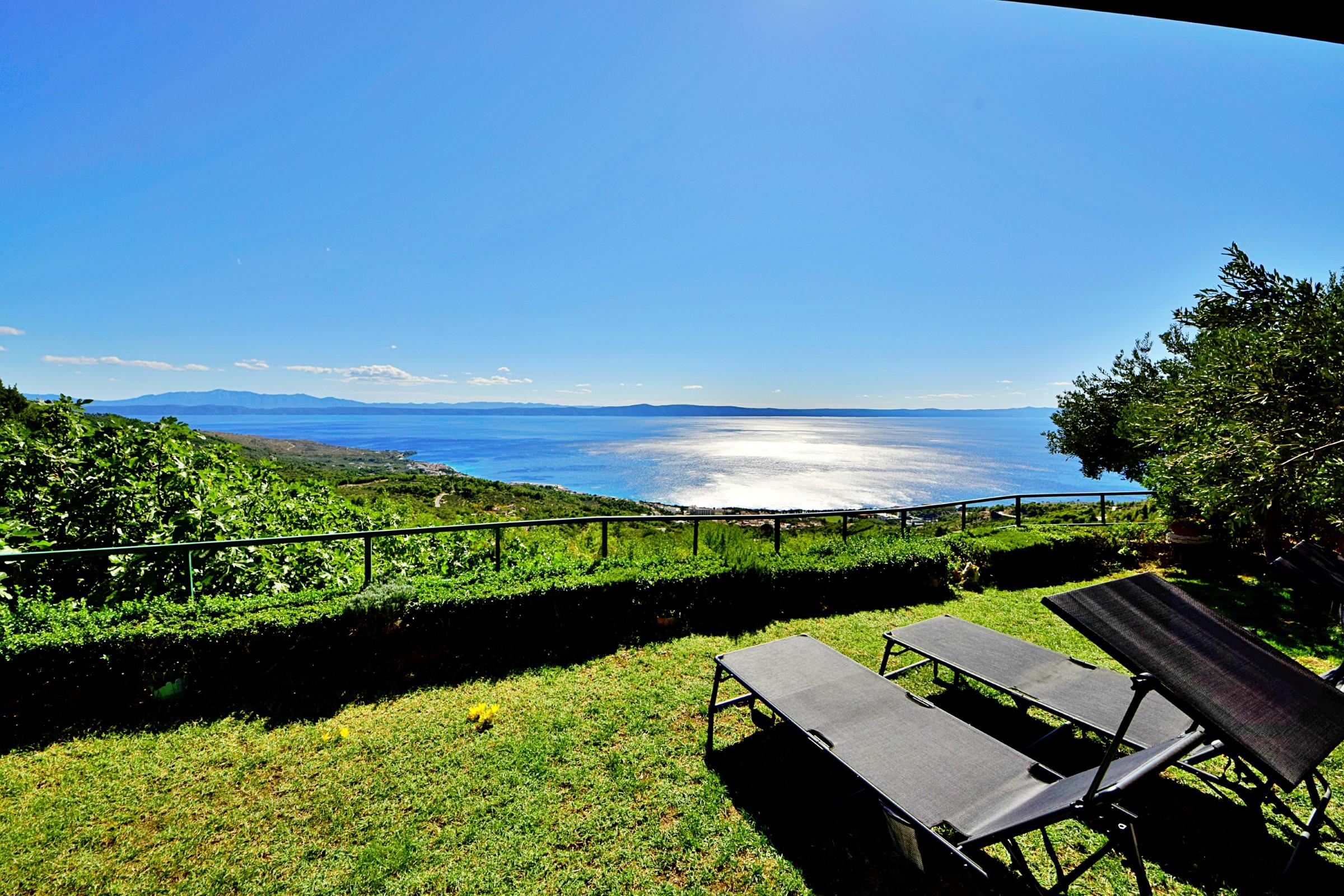 Traumhaftes Ferienhaus in Tucepi mit Pool und gigantischem Meerblick