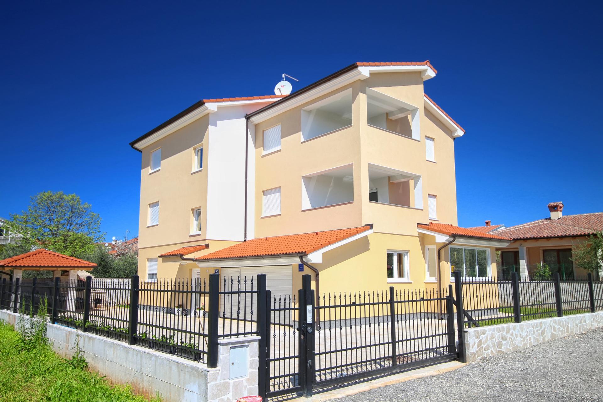 200 m zum Meer - Ferienwohnung für 6-8 Pers mit WLAN, Tv, Klima