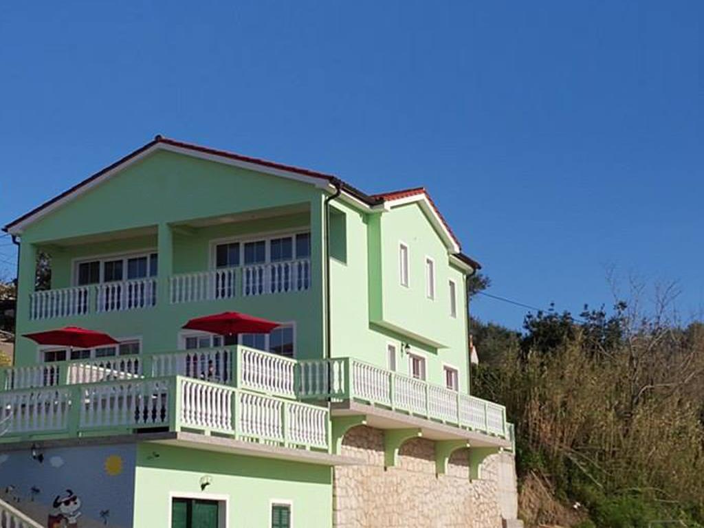 Top Ferienwohnung in Lopar für 4 Personen - nah am Sandstrand