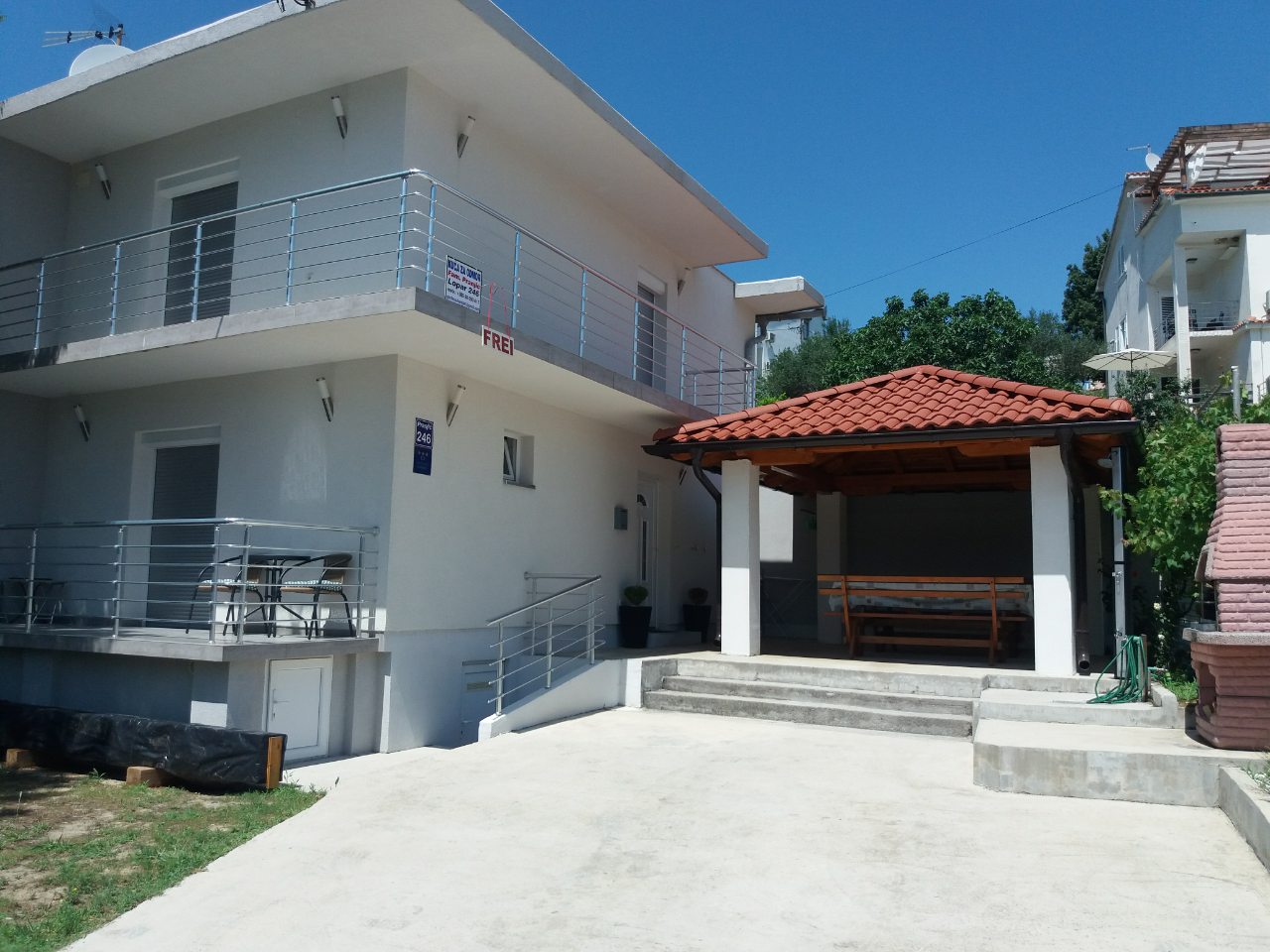 Schönes Ferienhaus in Lopar für 6-8 Personen