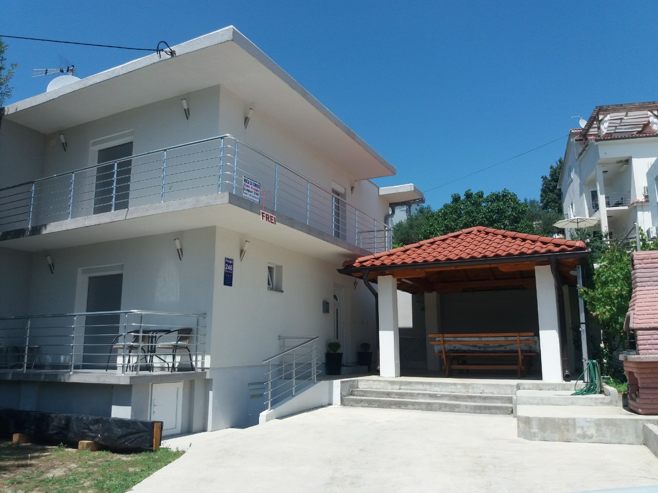 Schönes Ferienhaus in Lopar für 6-8 Personen