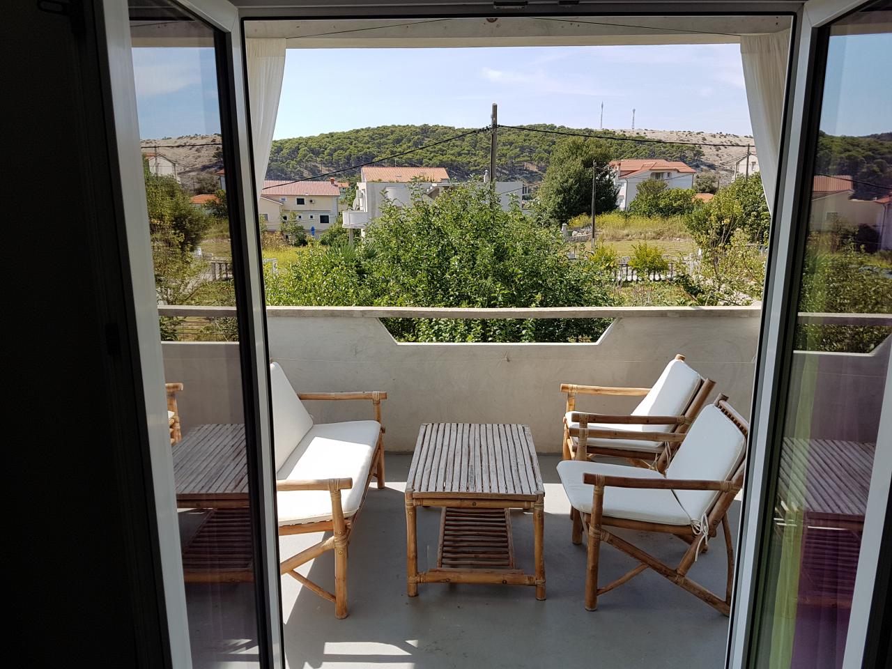 Modernes Apartment für 2-4 Personen mit Klima, Internet und Grill