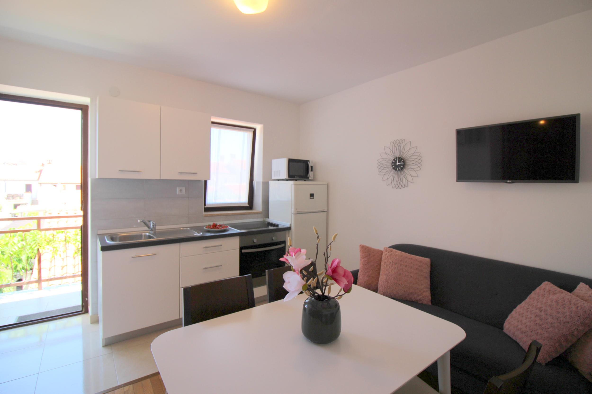Ferienwohnung in Strandnähe und ruhiger Lage in Porec bei Pinienwald