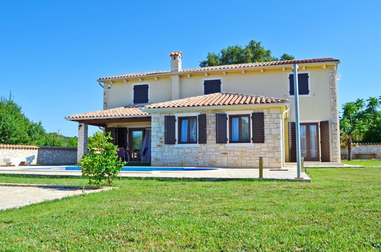 Villa für 8 Personen in Medulin - mit Pool, WIFI und Parkplatz