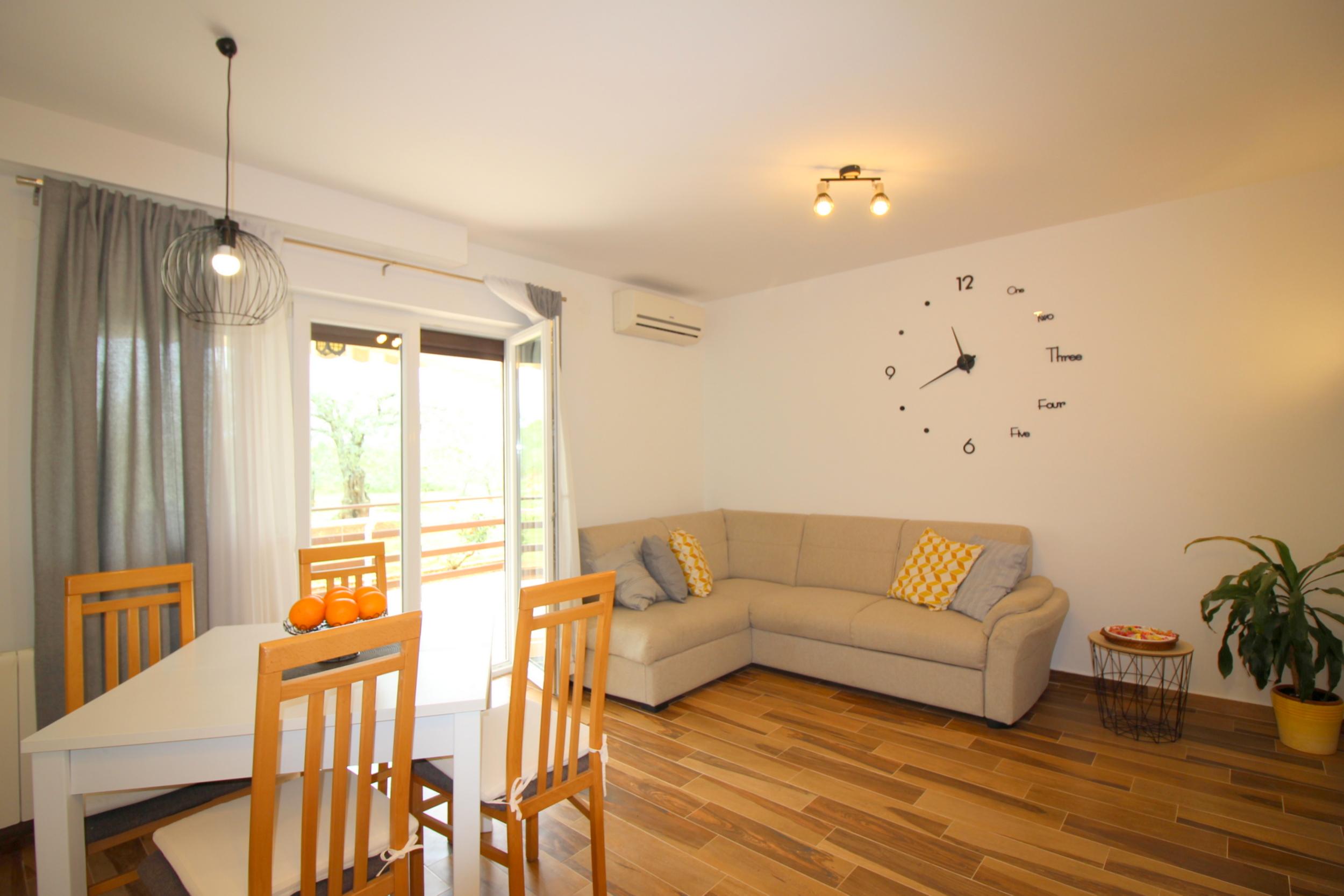 Ferienwohnung in Porec (Mali maj) mit schönem Garten und Wlan