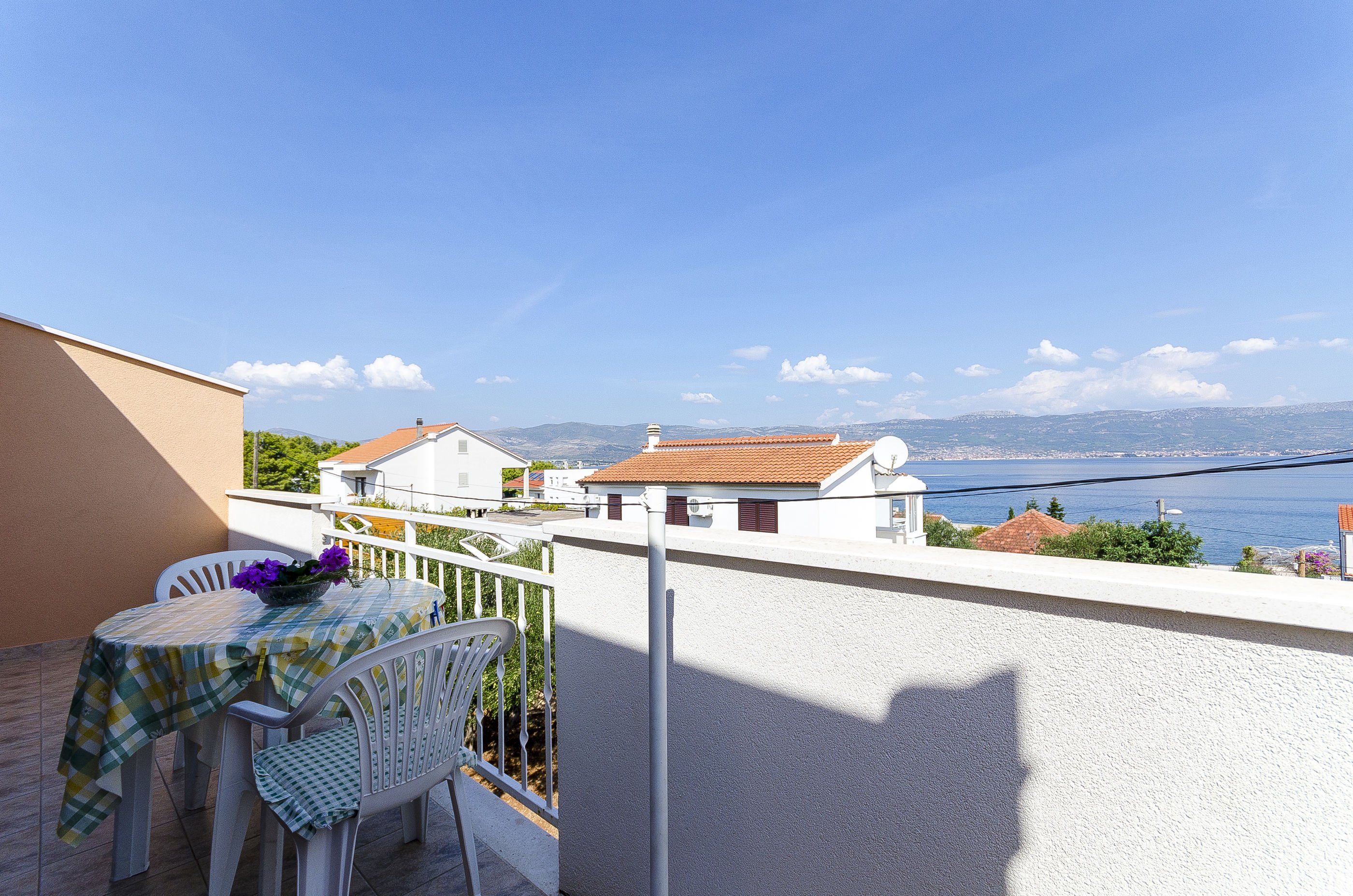 Ferienwohnung für 3 - 4 Pers | 60 m zum Strand | in Slatine