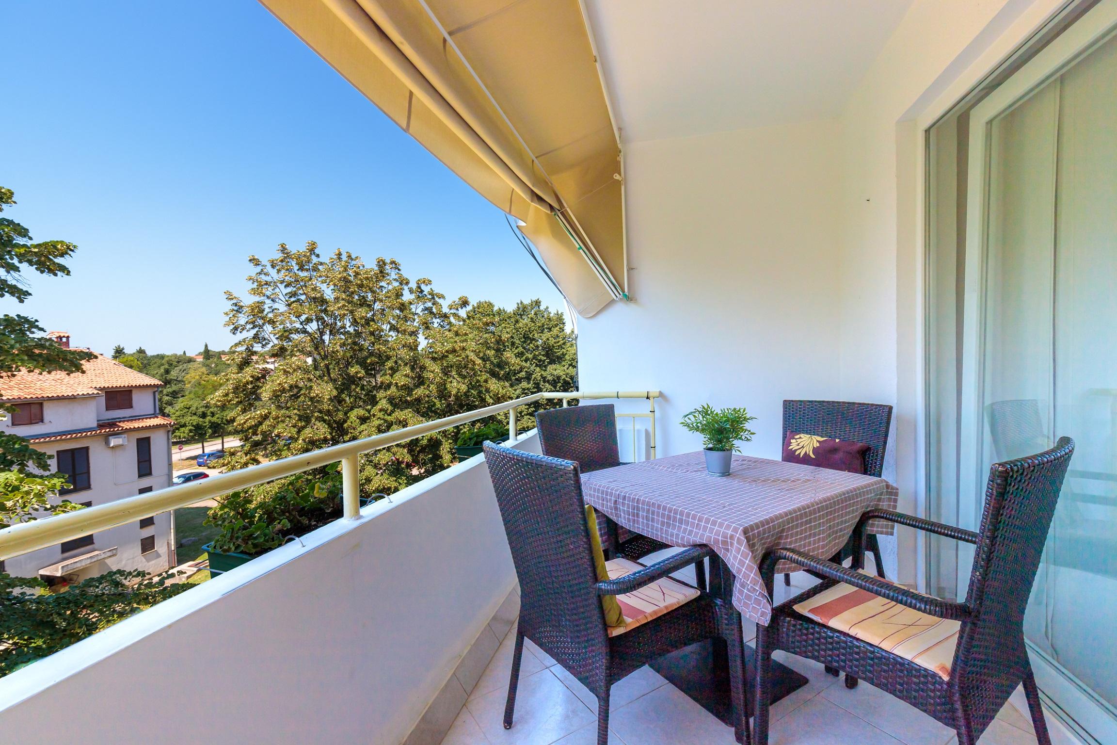 Farbenfreudige Ferienwohnung in Porec mit moderner Ausstattung 