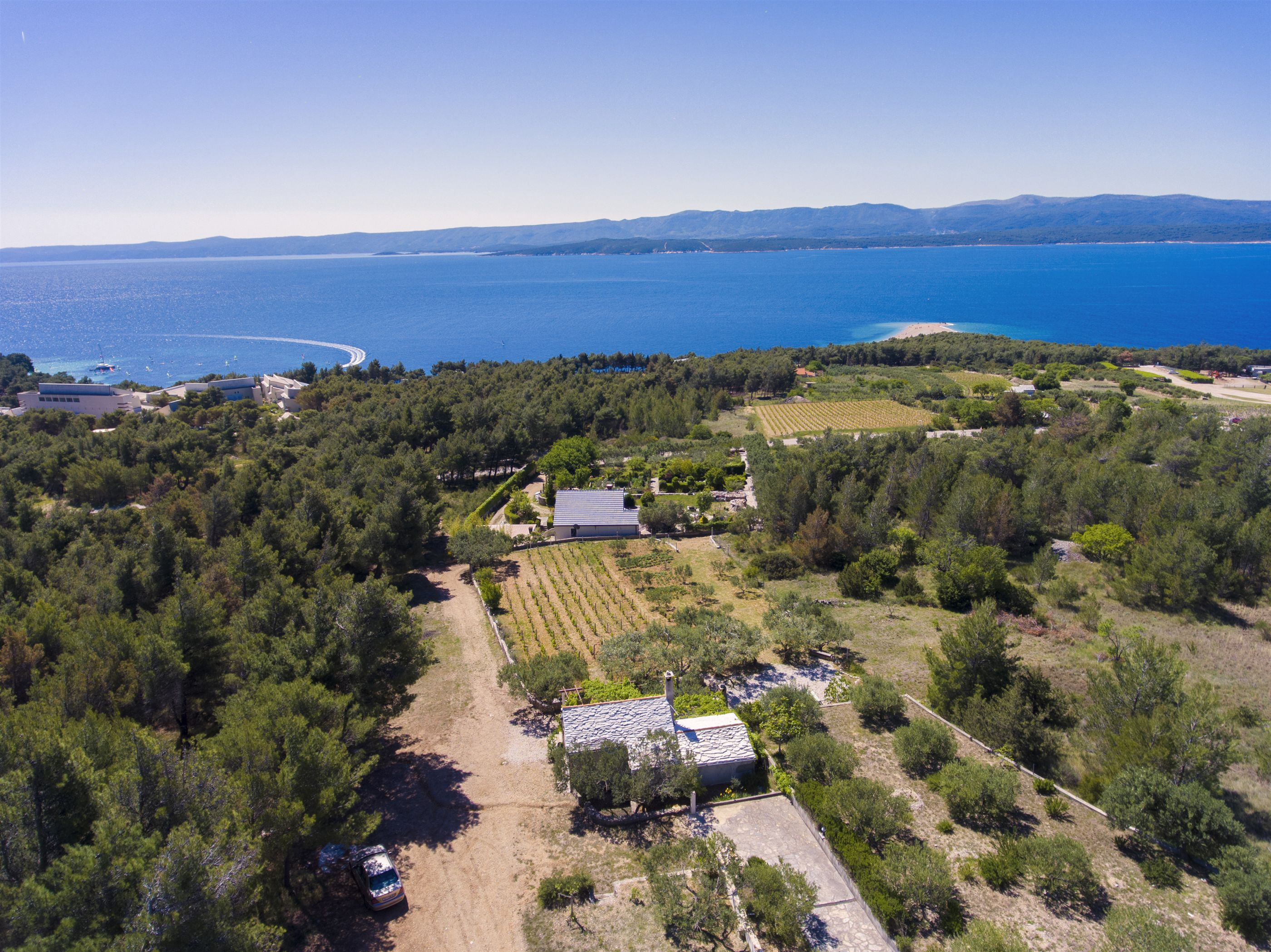 Haus für 2-4 Personen in der Nähe von Zlatni Rat mit Grill und WiFi