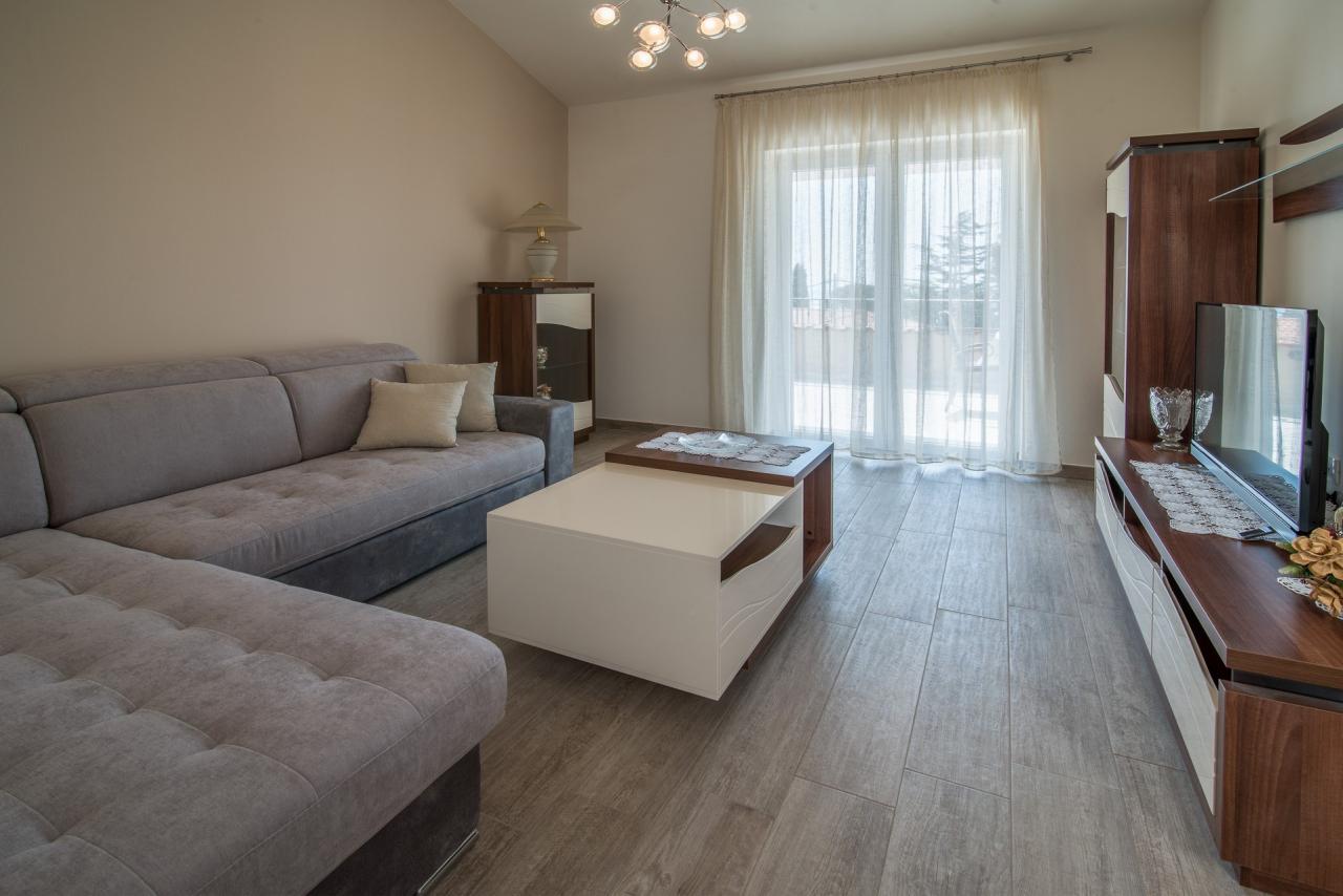 Moderne Fewo mit Meerblick, Wi-Fi und Klima in der Stadt Krk