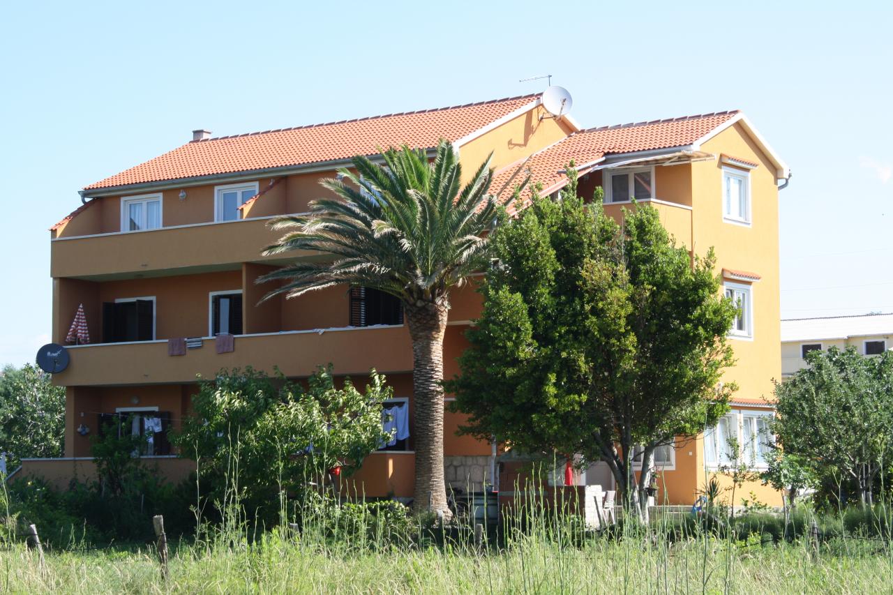 Schönes Apartment in Lopar für 4-5 Personen mit Internet & Klima
