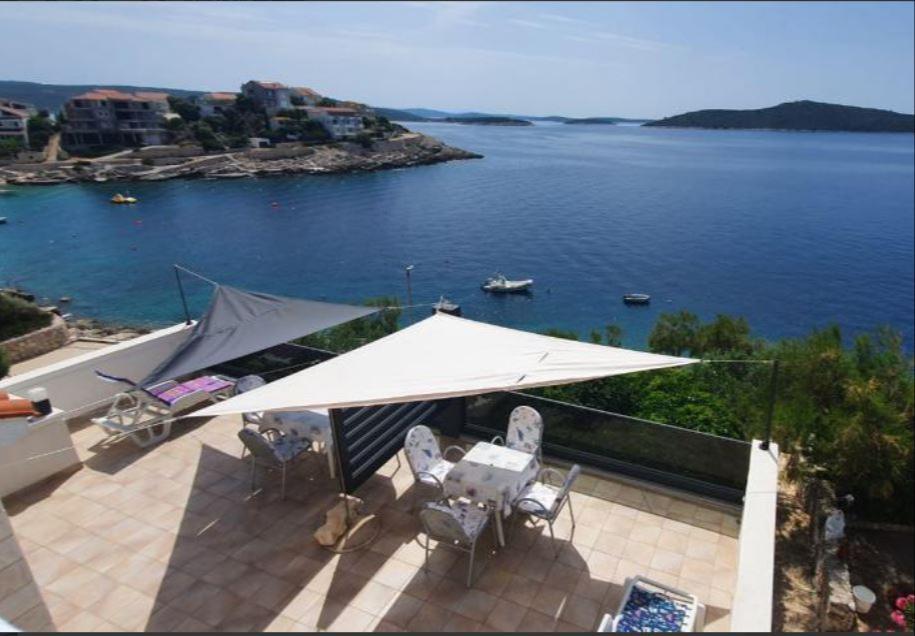 10 m zu Meer & Strand | Apartment mit Sat-Tv & WLAN