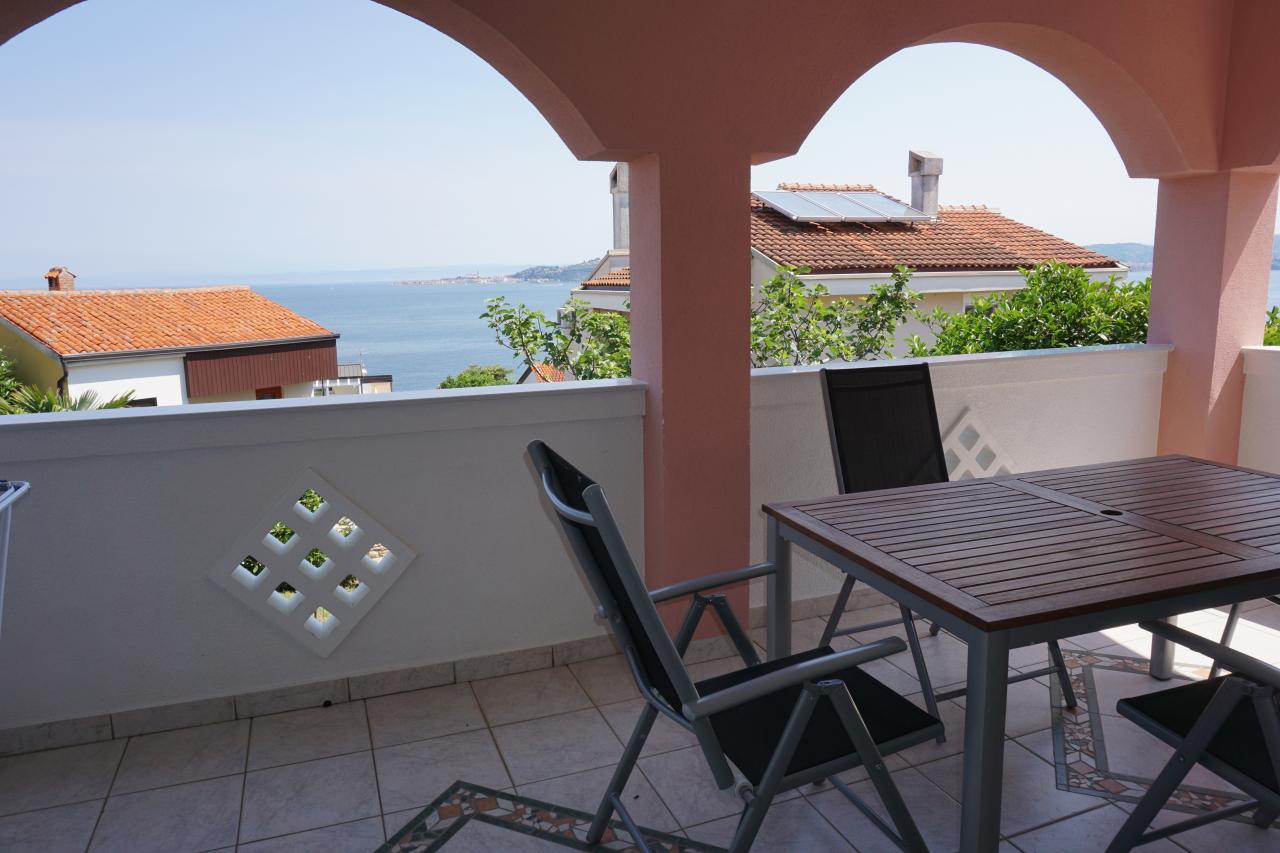 Moderne Ferienwohnung nur 100m vom Meer - mit Kima und W-Lan