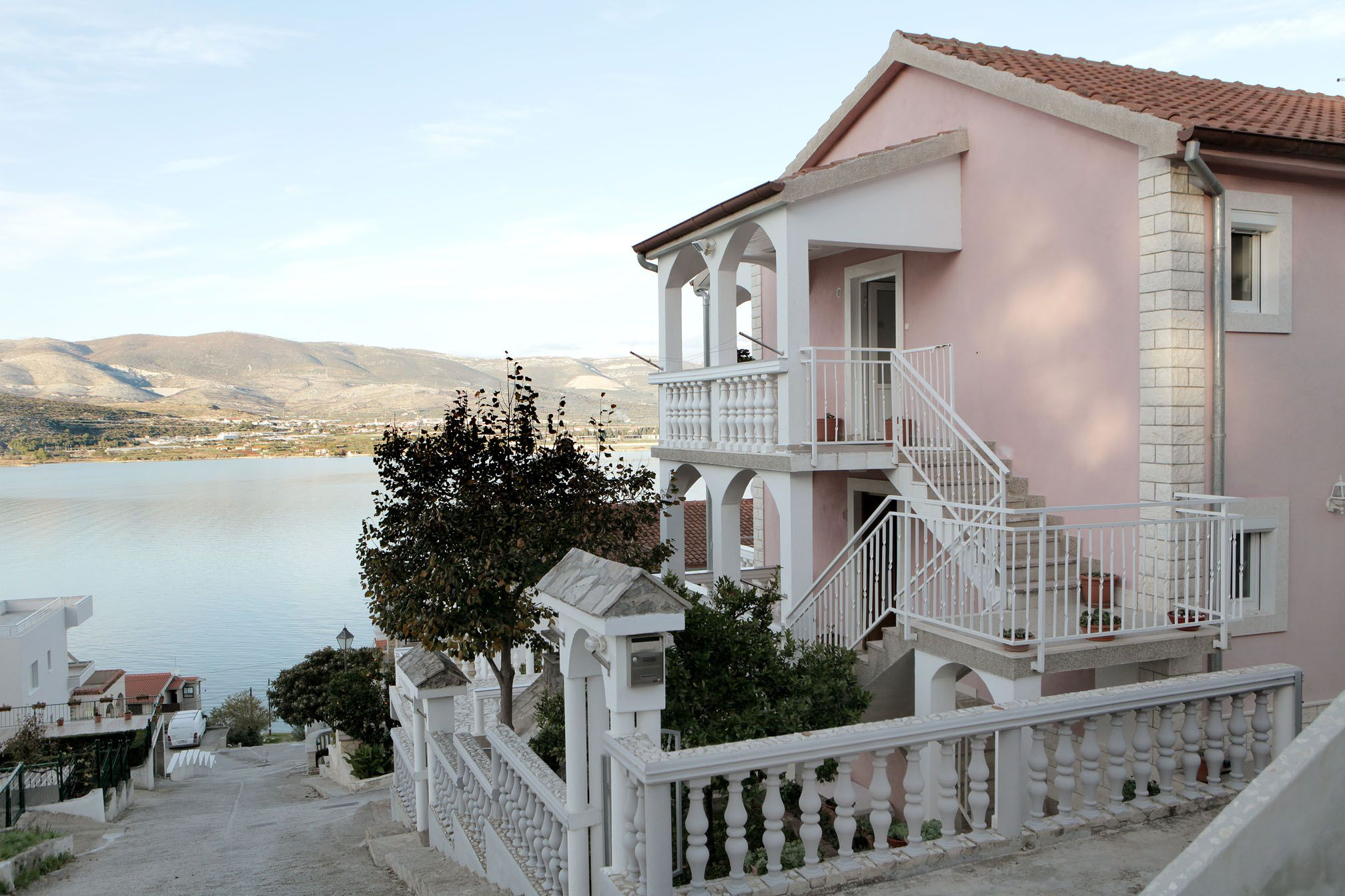 Schöne Aussicht | Urlaubsapartment für 2-4 Personen in Arbanija