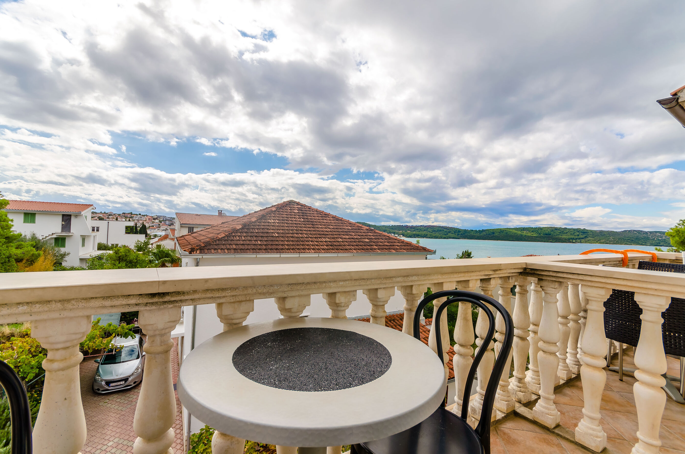 Meerblickapartment mit Klima, Sat-Tv, WLAN - nur 130 m zum Strand