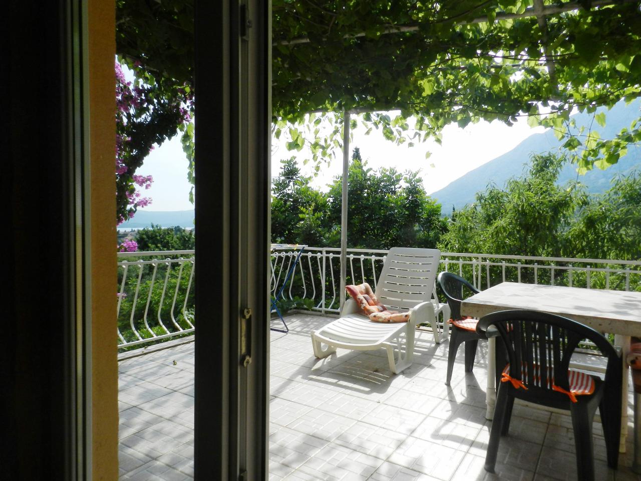 Traumhaftes Apartment mit schönen Balkon und Meerblick