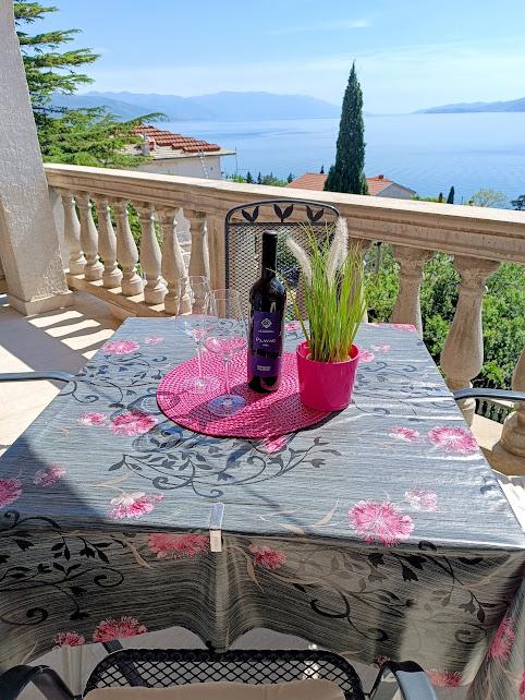 Fewo mit einem wunderschönen Blick auf das Meer in Novi Vinodolski