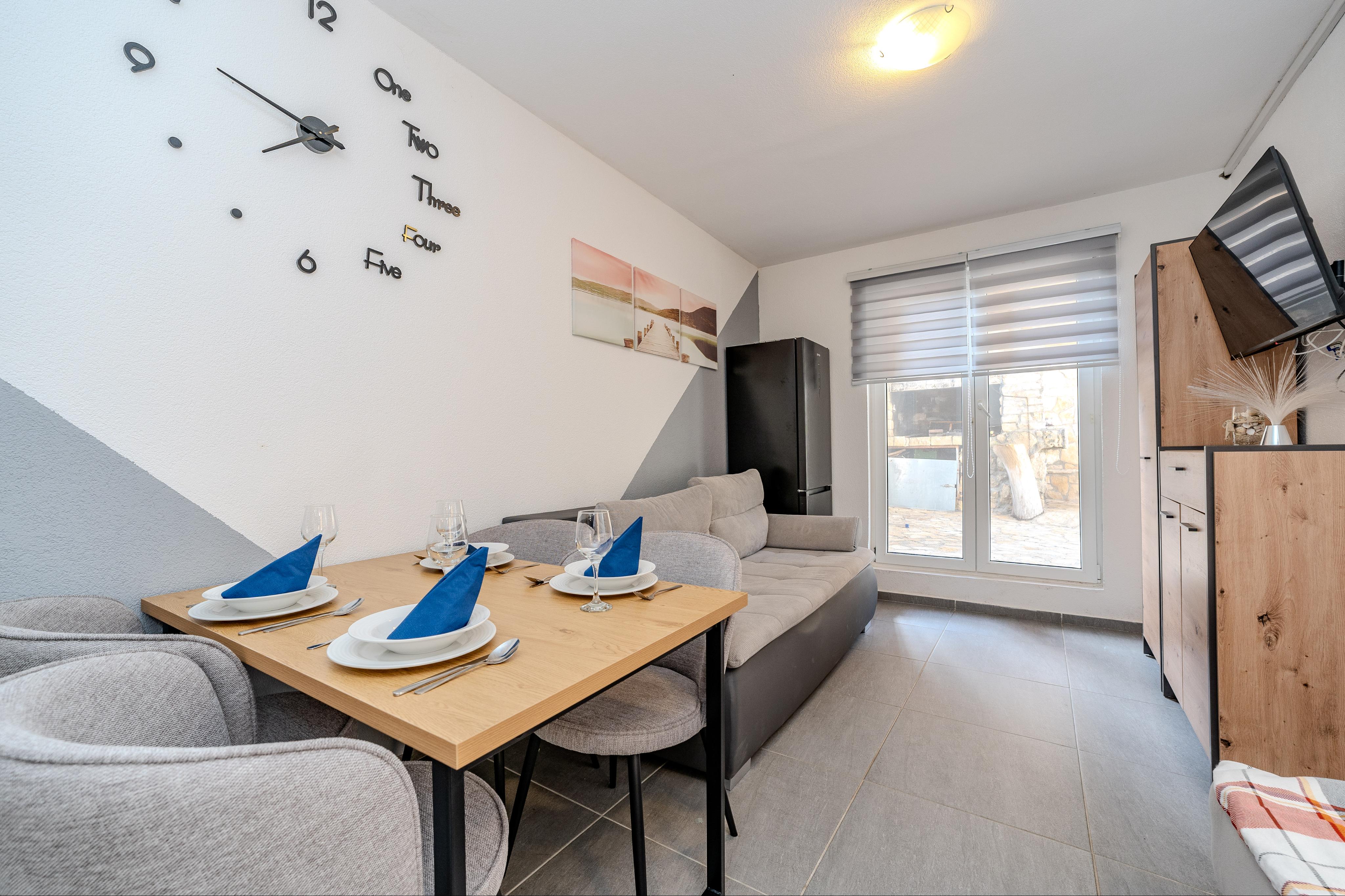 Sonnendeck genießen | Studioapartment in Donji Karin