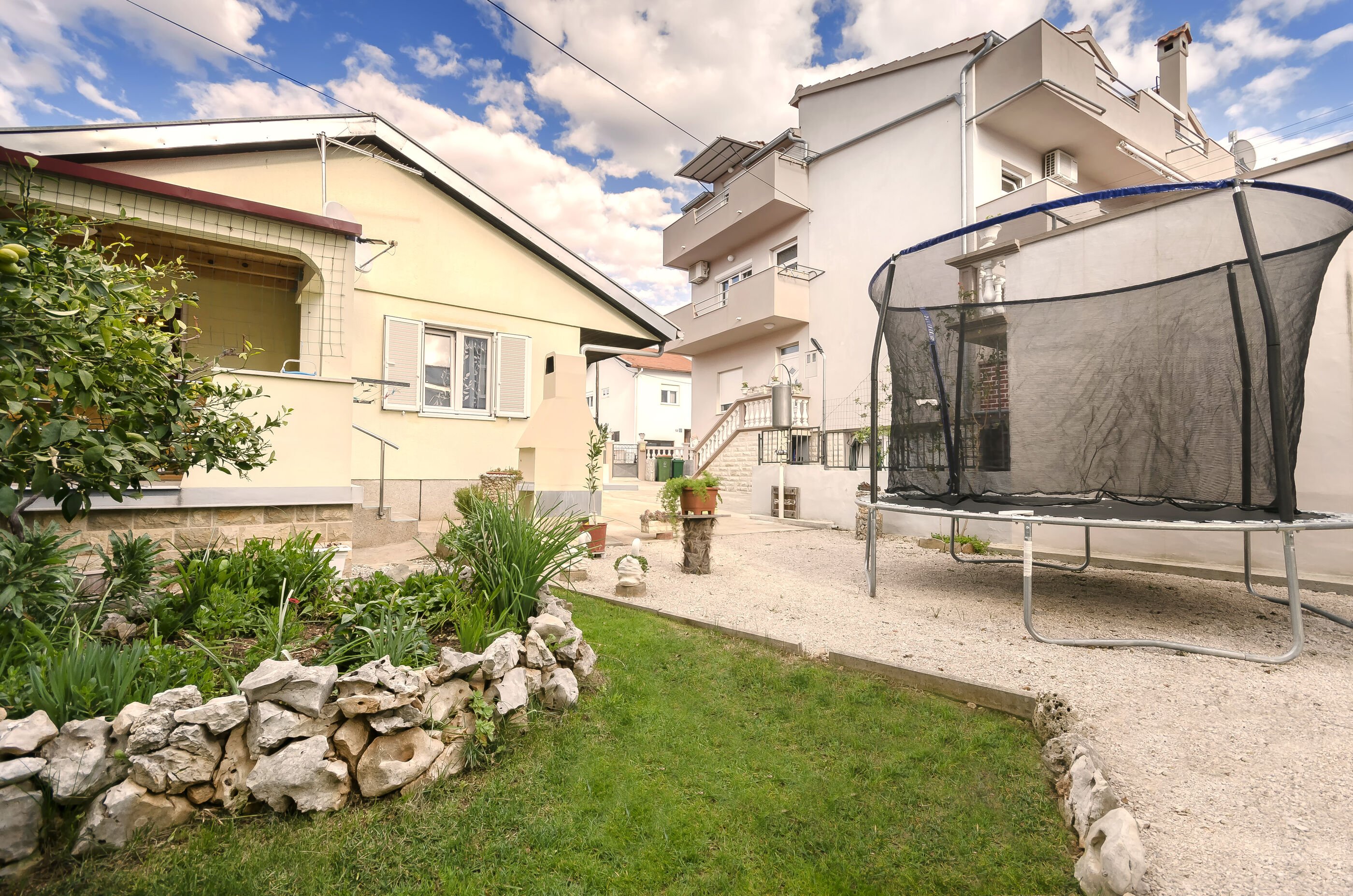 Ferienhaus für 4-6 Personen in Vodice, Wi-Fi, Klimaanlage