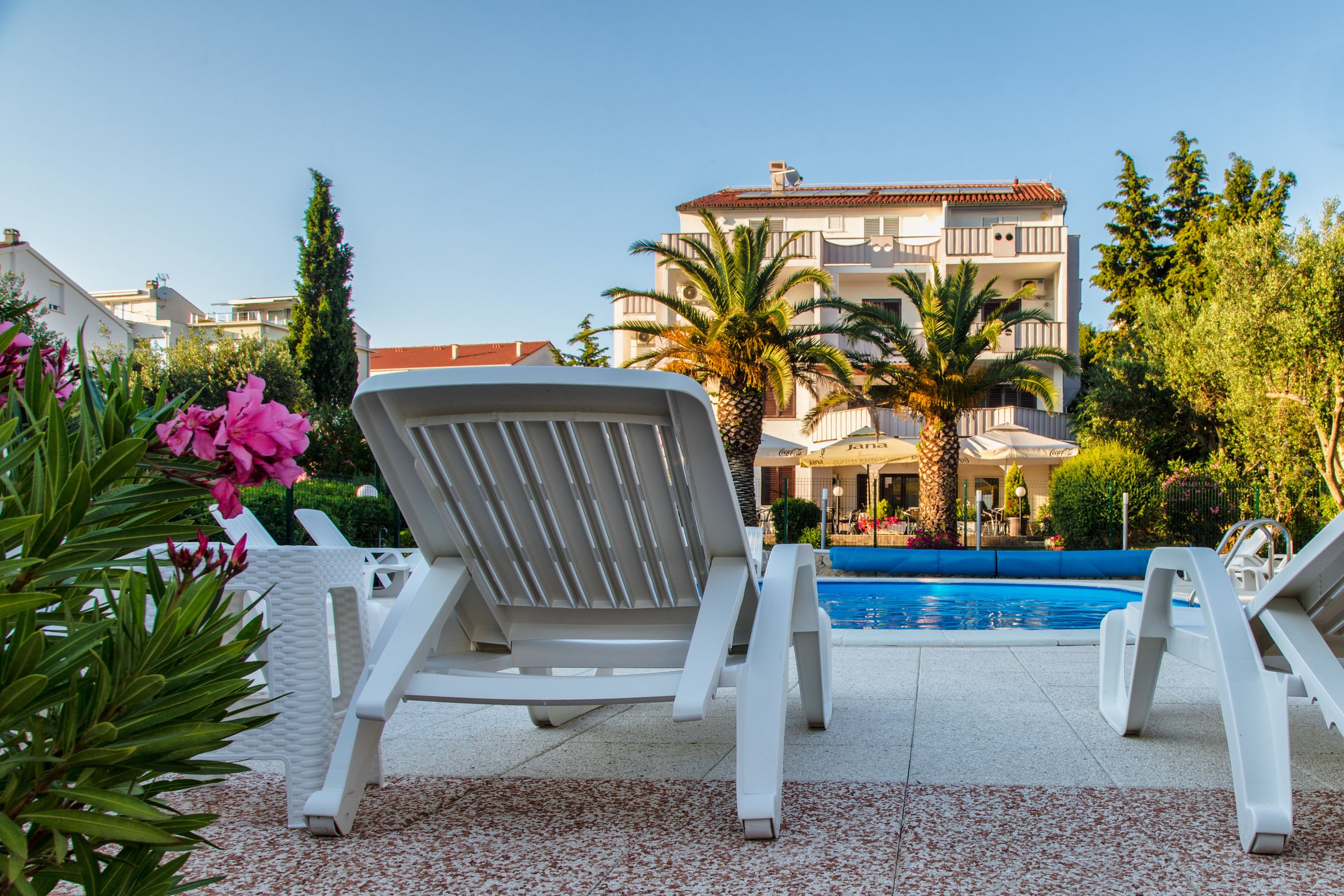 Moderne Ferienwohnung in Novalja mit Pool, Klima, Grill, Internet