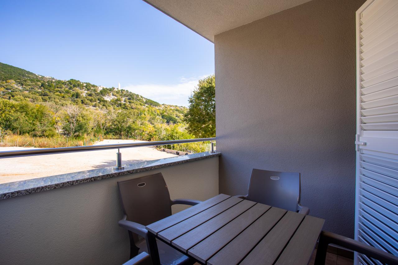 Modernes Apartment in Baska