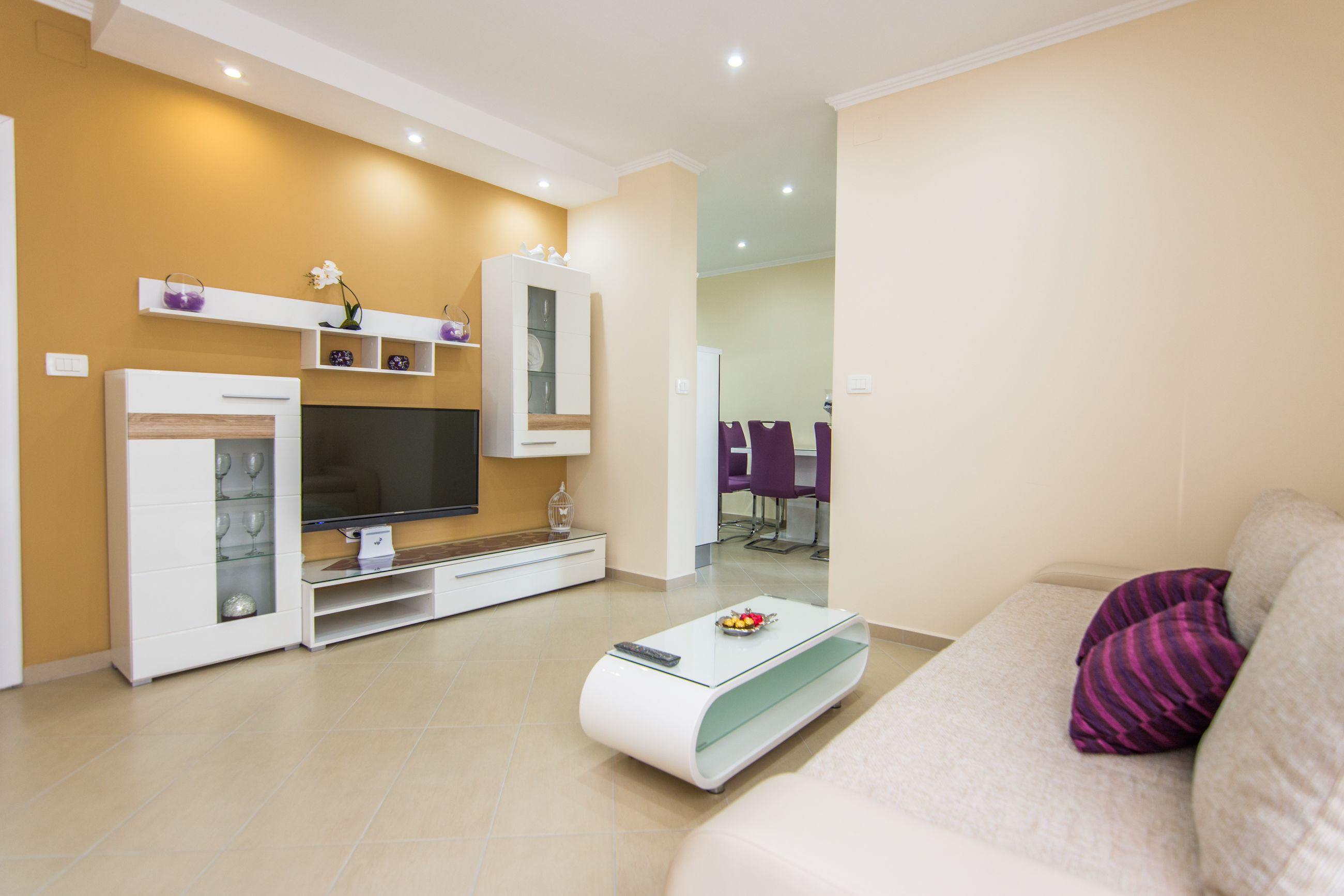 Moderne FeWo mit Klima, SAT-TV, Internet in Biograd na moru