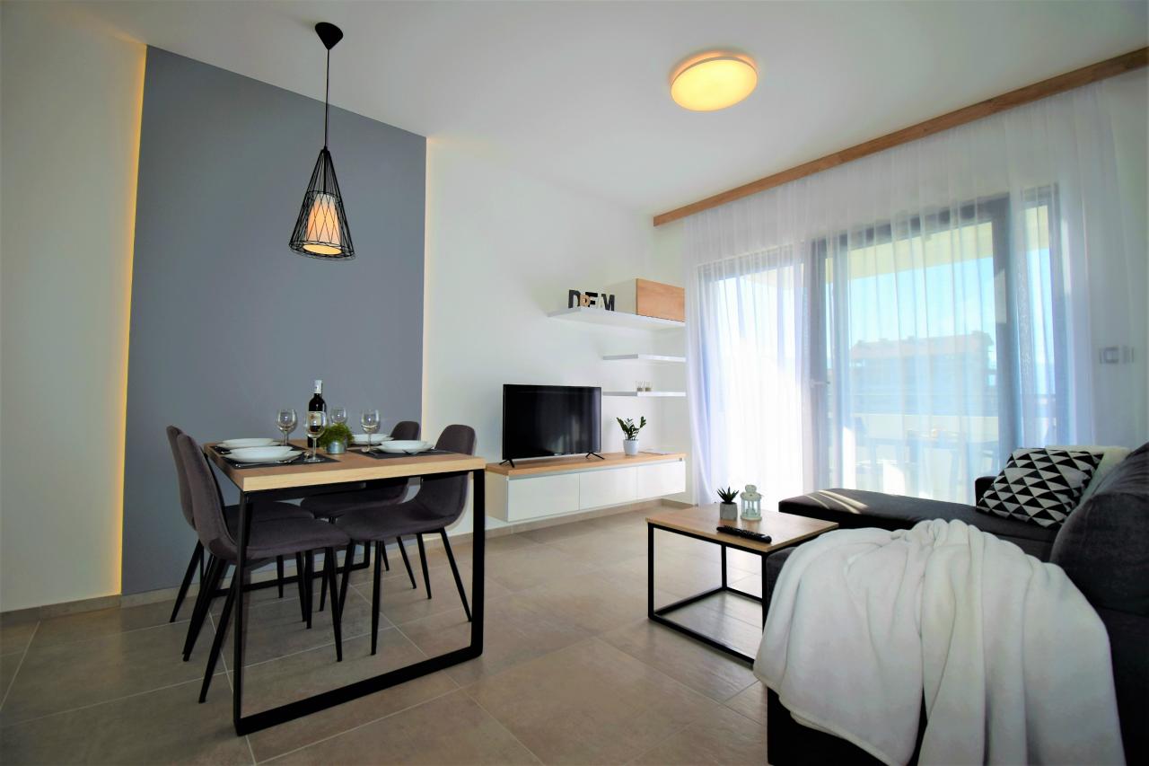 Schöne Ferienwohnung in Lopar - Swimmingpool - Fitnessraum - Sauna