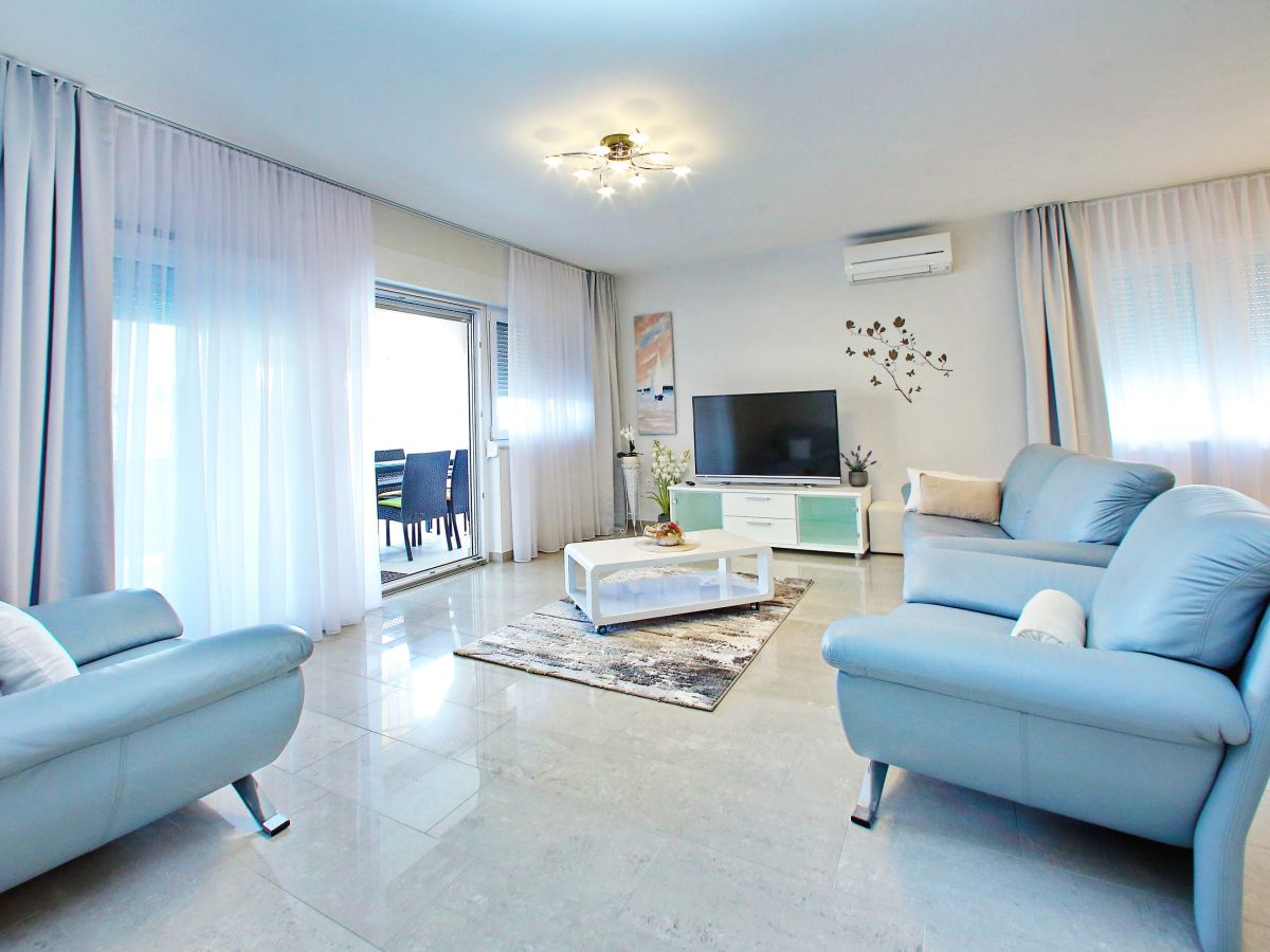 50 m zum Meer | Modernes Apartment mit Klima, Sat-Tv & WLAN
