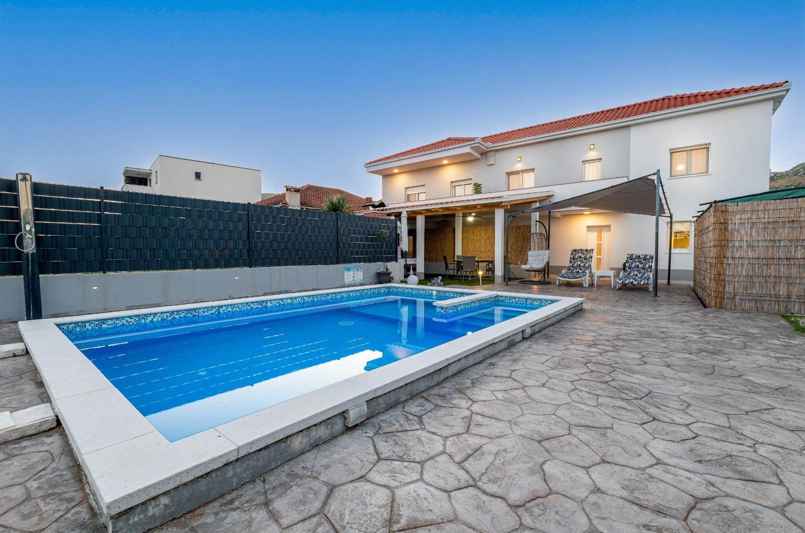 Ferienhaus mit Pool | Perfekt für Familien