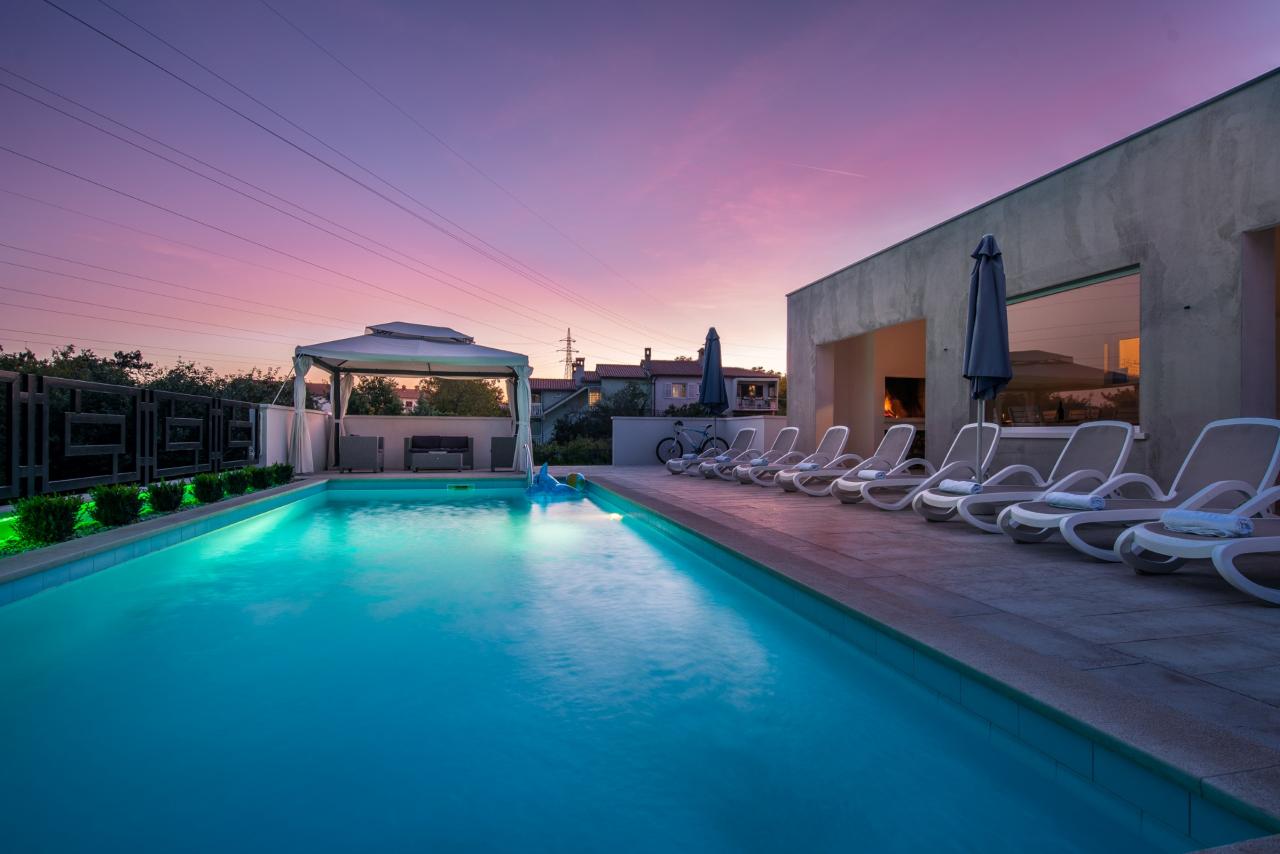 Ferienhaus mit 2 seperaten FeWos und Pool in Vinez bei Labin