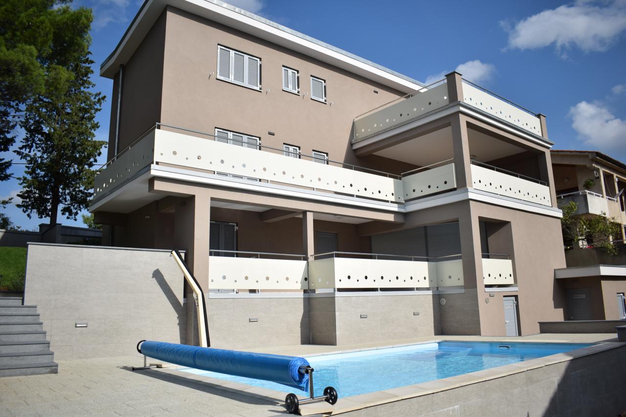 Luxus Apartment in Malinska | Pool, Sat TV, Parkplatz