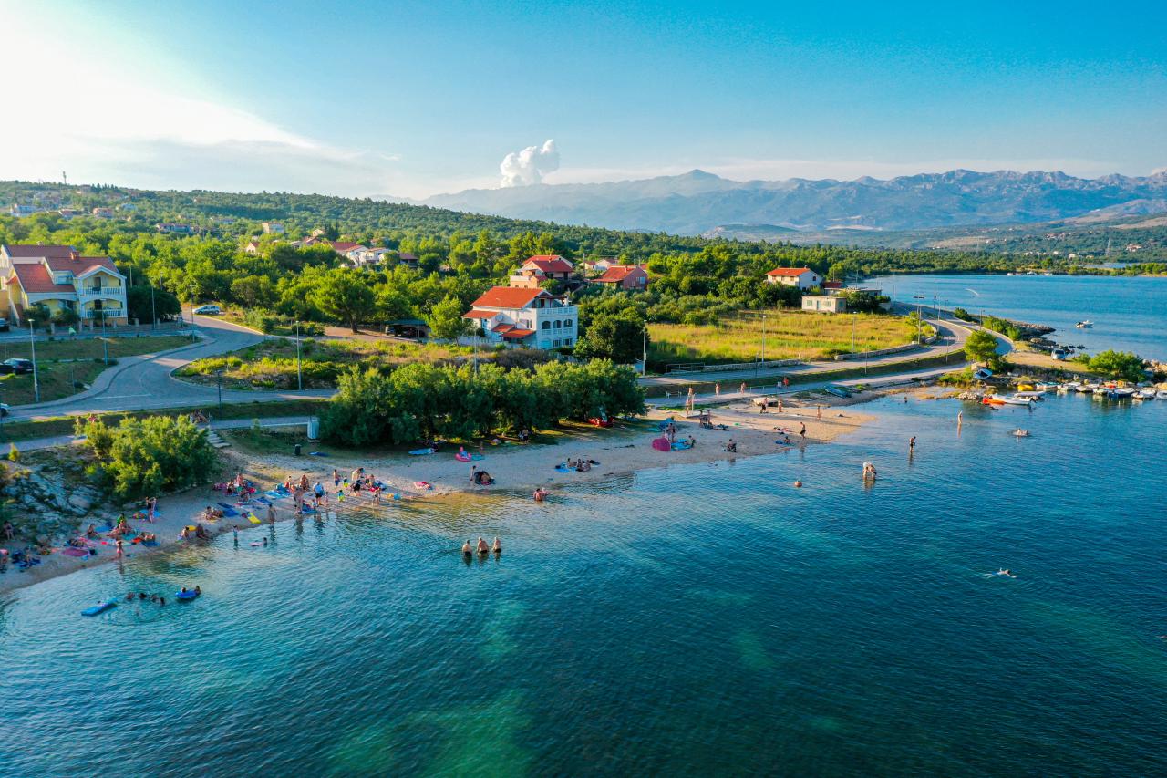 Pool & Meer | Ferienhaus im idyllischen Pridraga