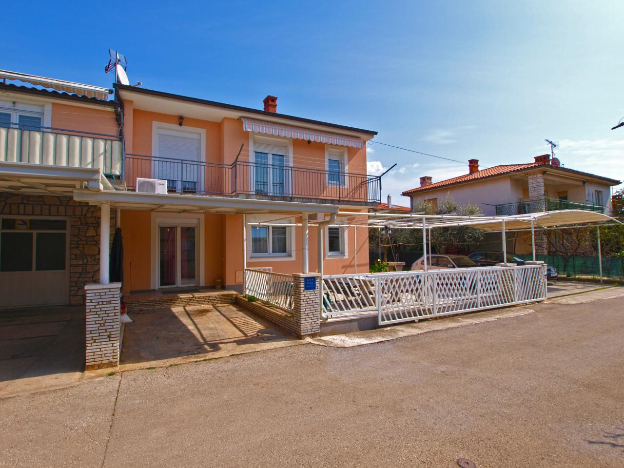 300 m zum Strand | FeWo mit Klima, Sat-Tv & WLAN