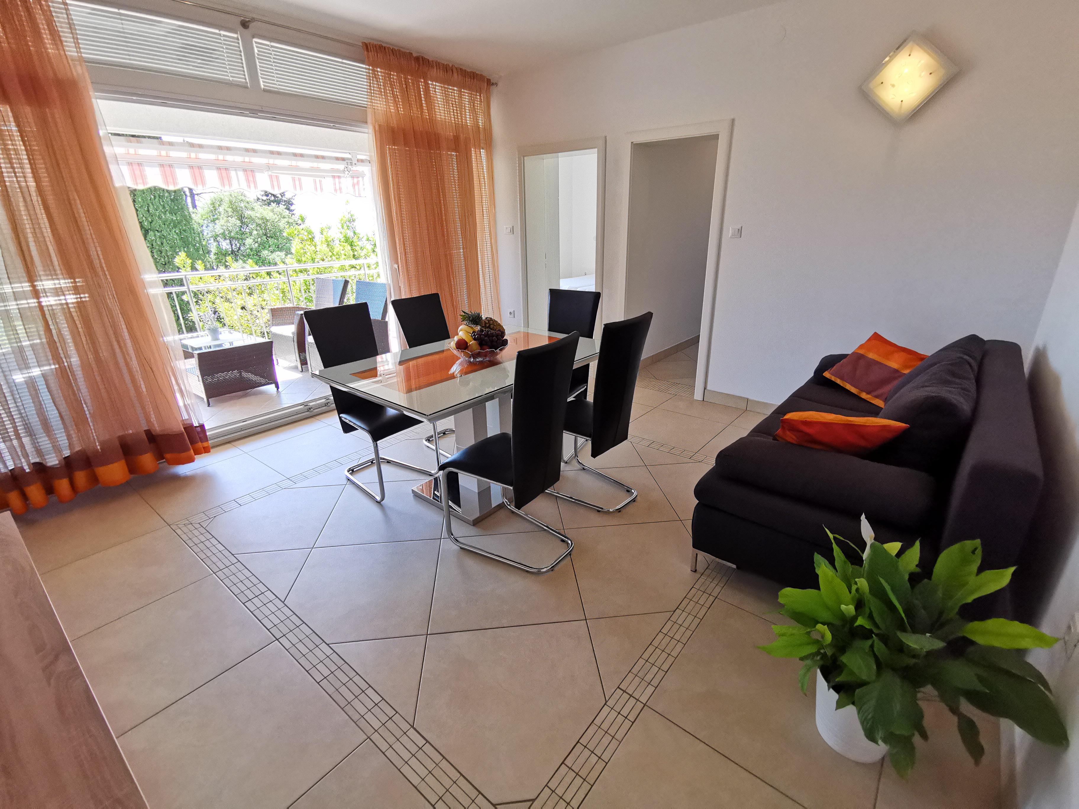 Ferienwohnung für 5 Personen / Balkon mit Meerblick, 50 m vom Meer