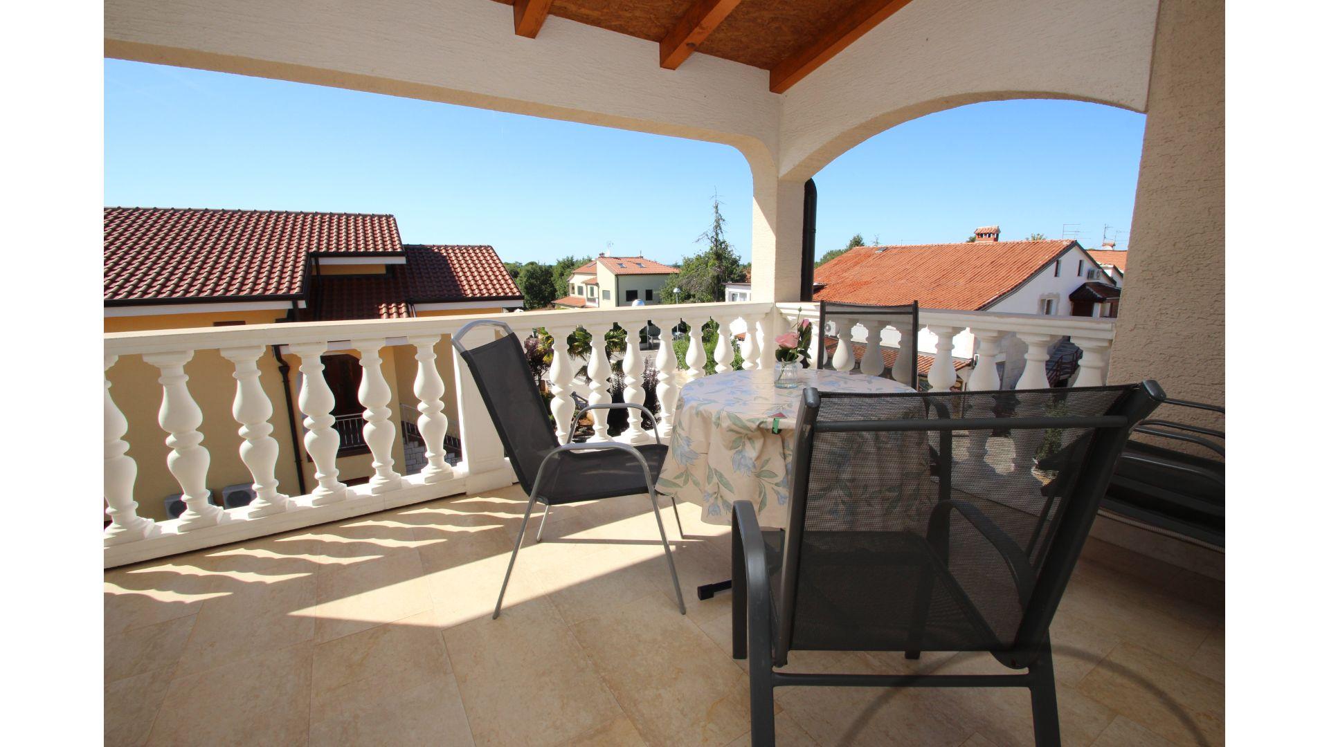 Urlaubsunterkunft mit Klima, WLAN & Sat-Tv