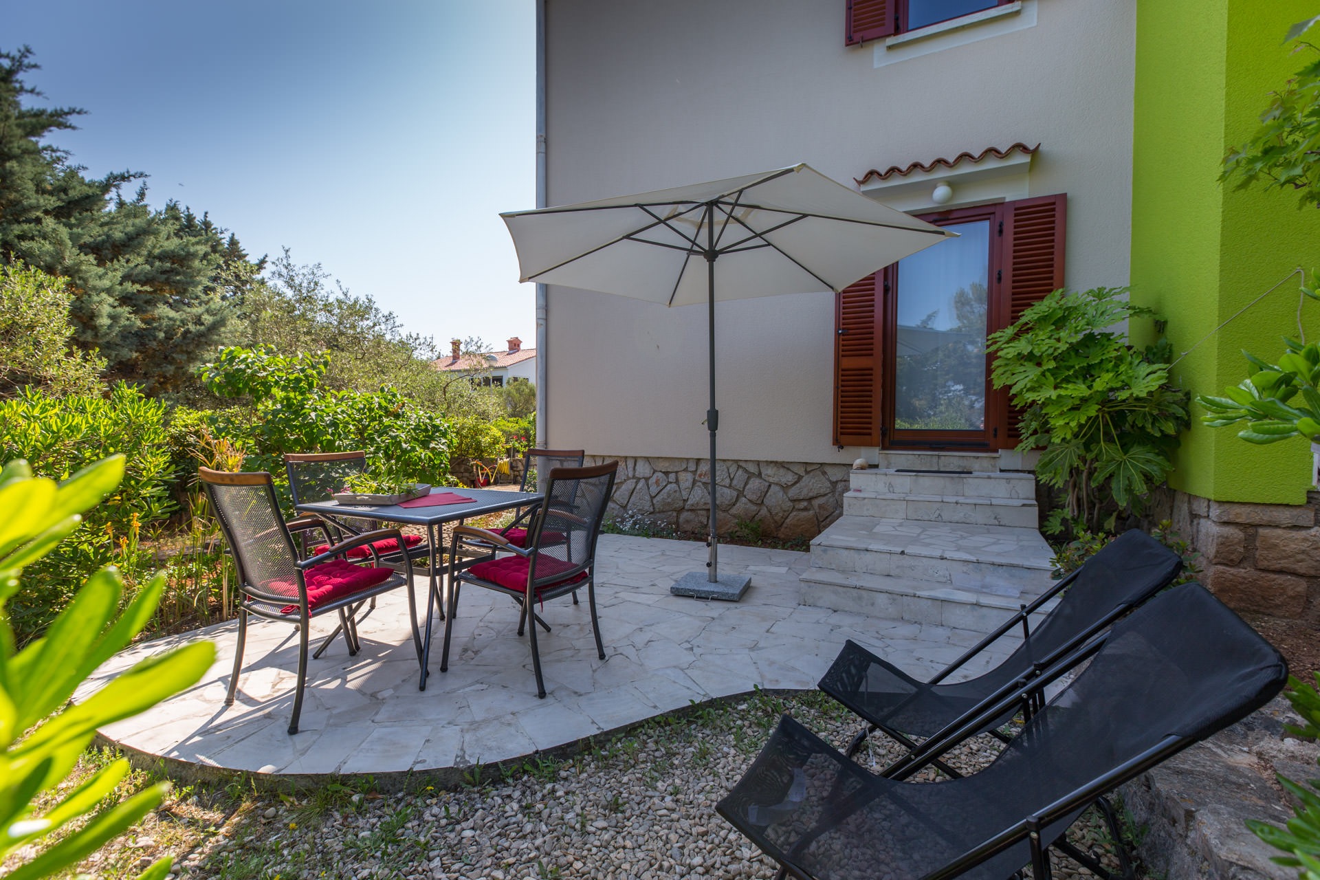 Ferienapartment mit Grill, Garten, WLAN, Sat-Tv und Klima